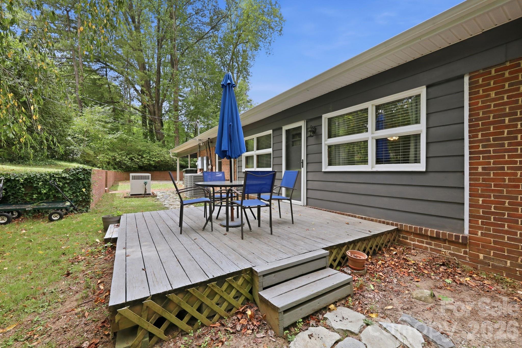 Single Family Residence at 138 Circle Drive, Thomasville, photo 24 of 36