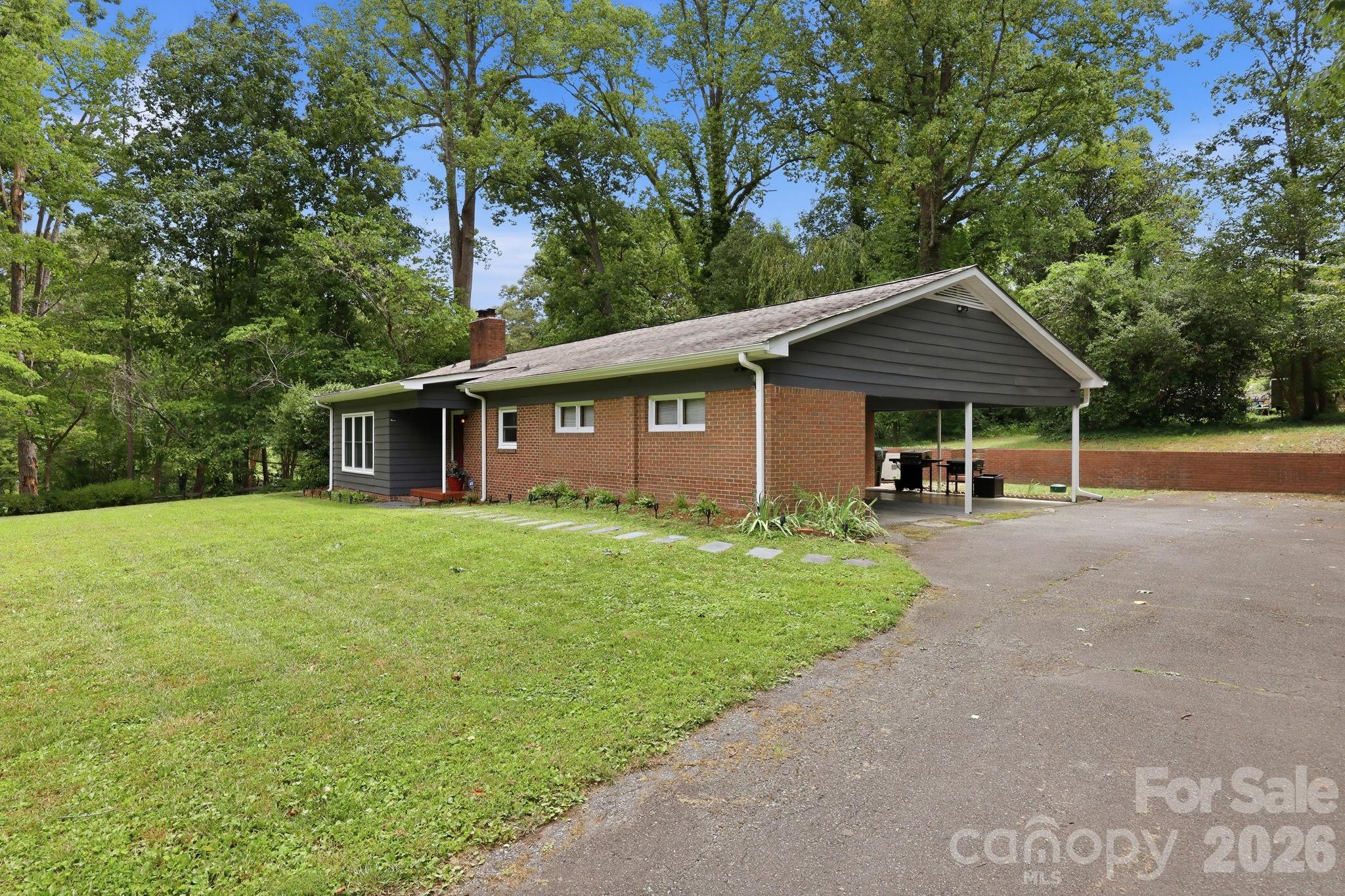 Single Family Residence at 138 Circle Drive, Thomasville, photo 33 of 36