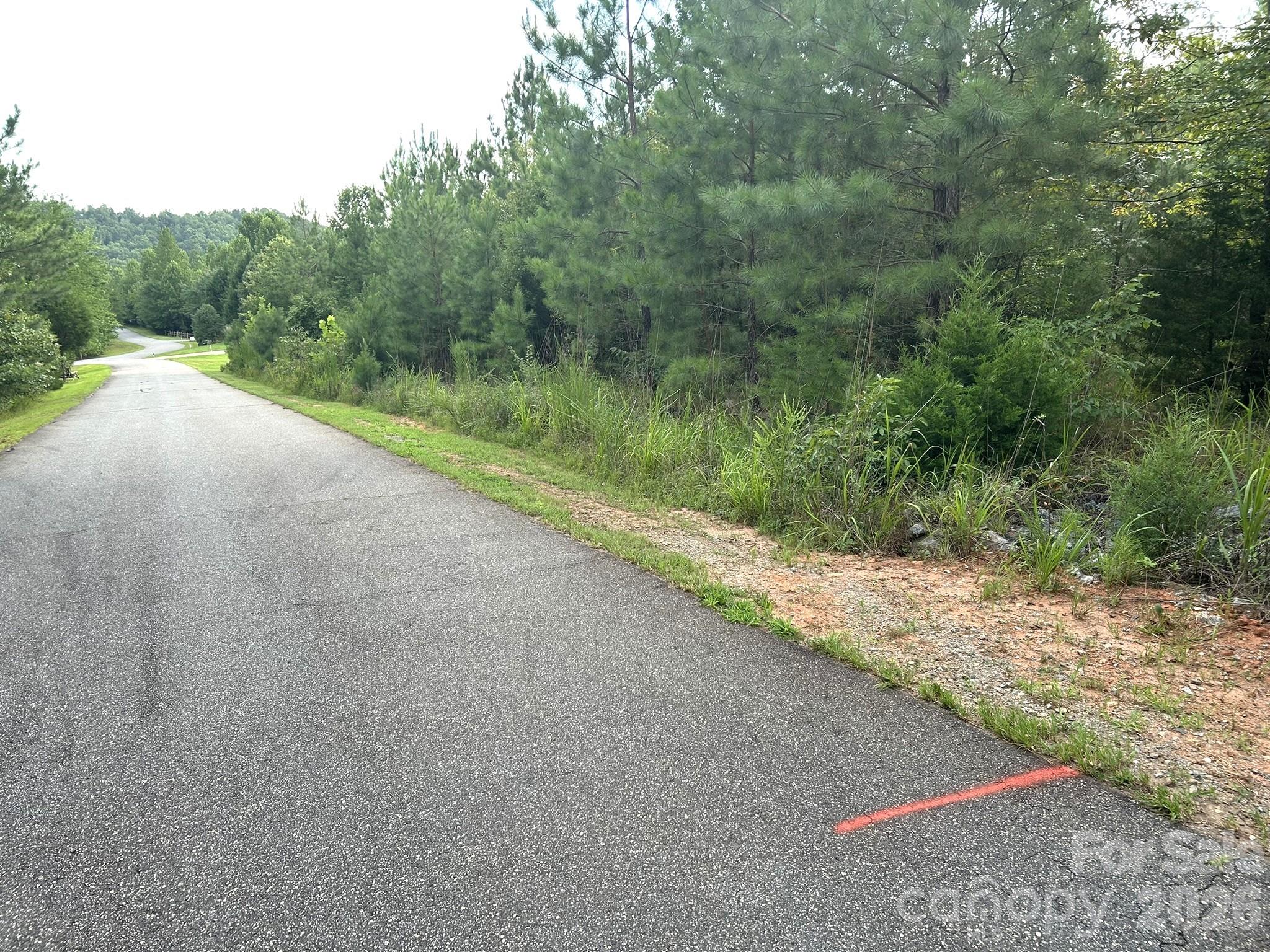 00 Cross Creek Drive