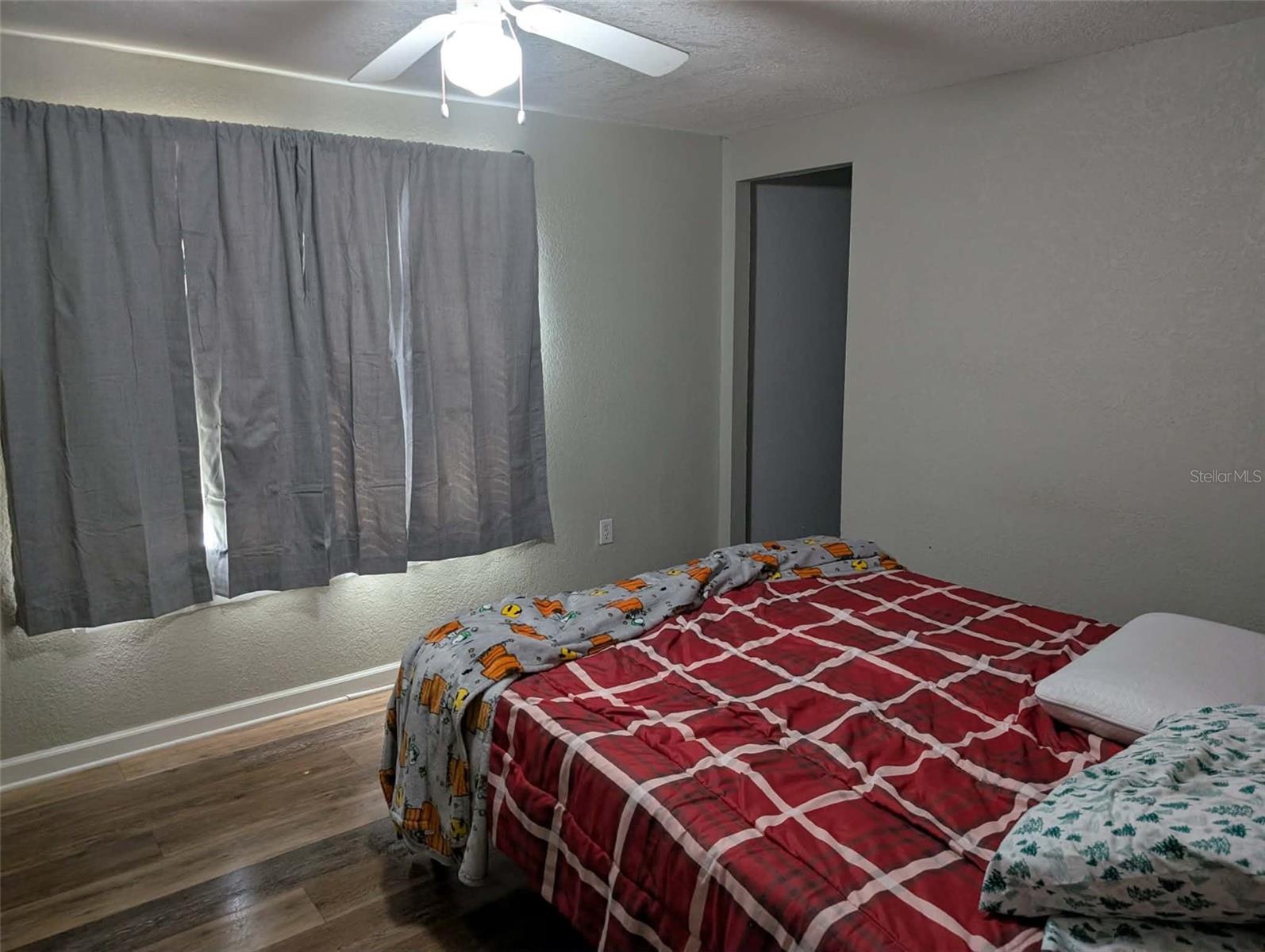 Manufactured Home at 933 NE FIR ST, PINETTA, photo 11 of 20