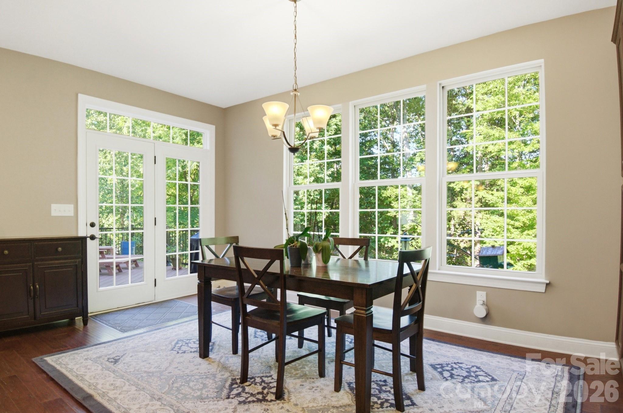 Breakfast Nook - 8306 Early Bird Way, Mint Hill