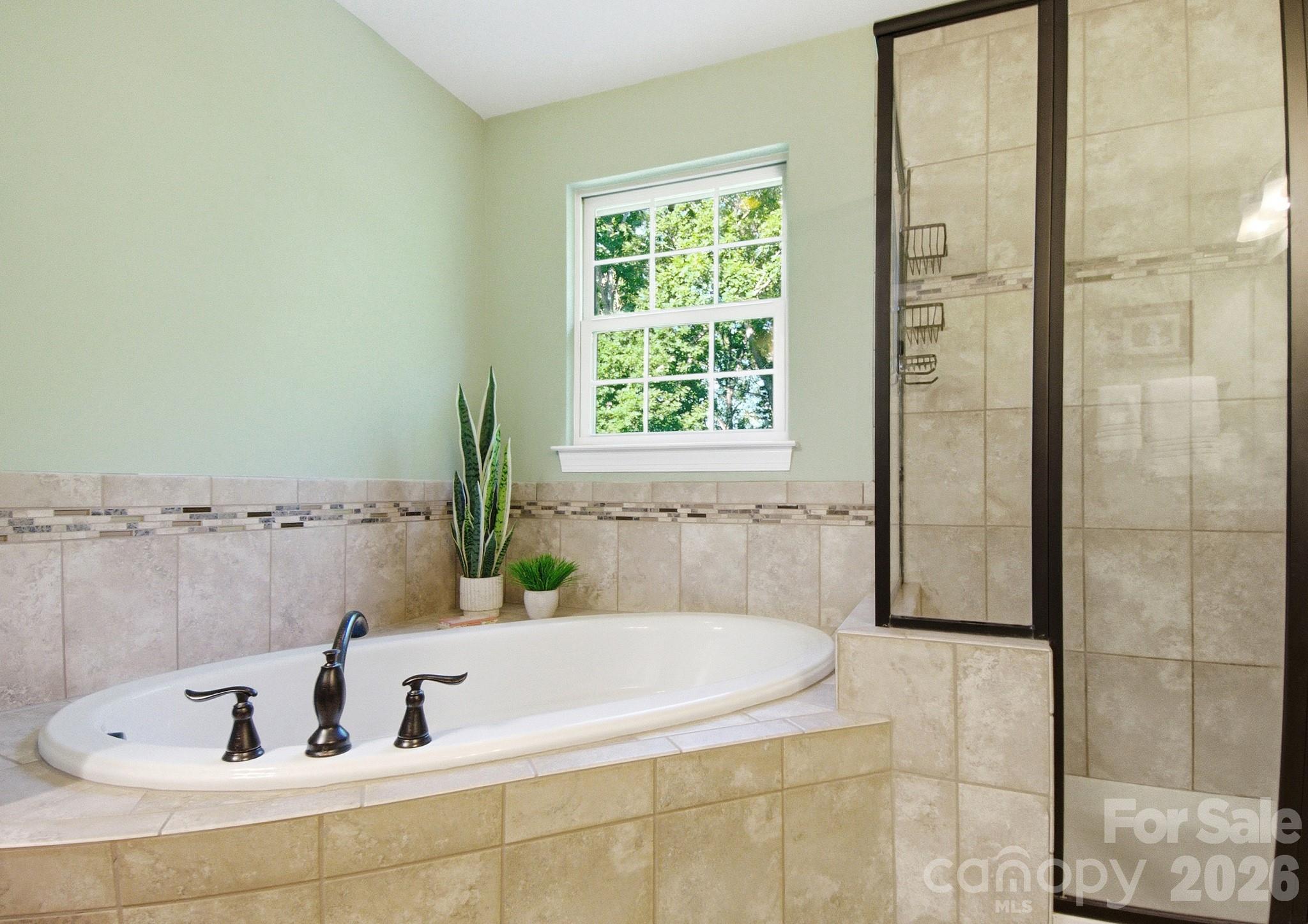 Primary Bathroom - 8306 Early Bird Way, Mint Hill