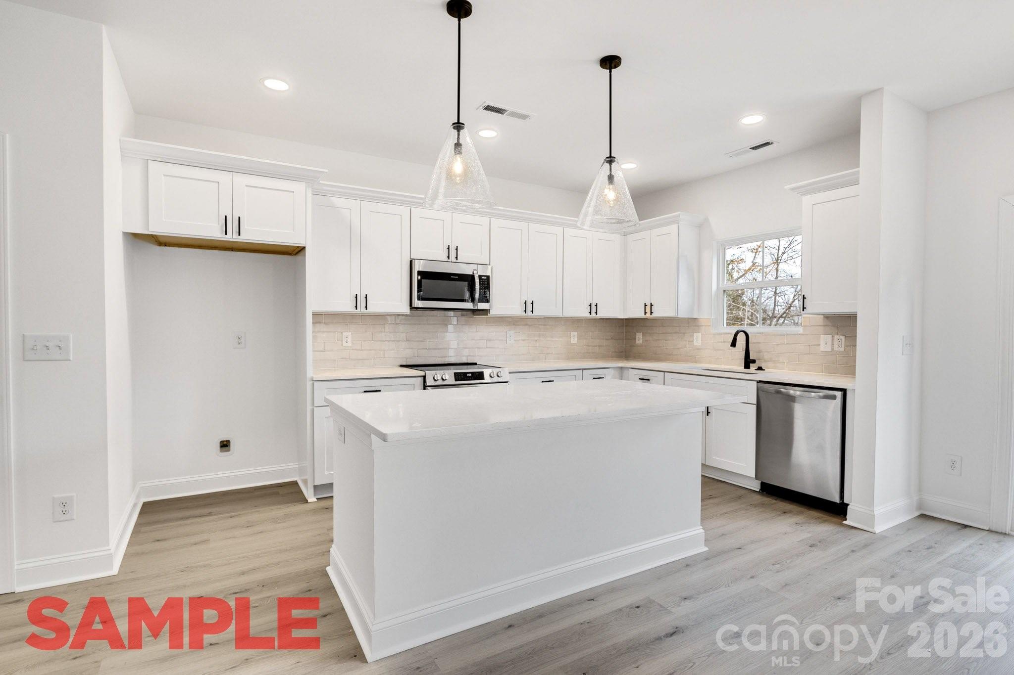 Single Family Residence at 3170 Lavender Lane, Kannapolis, photo 4 of 19
