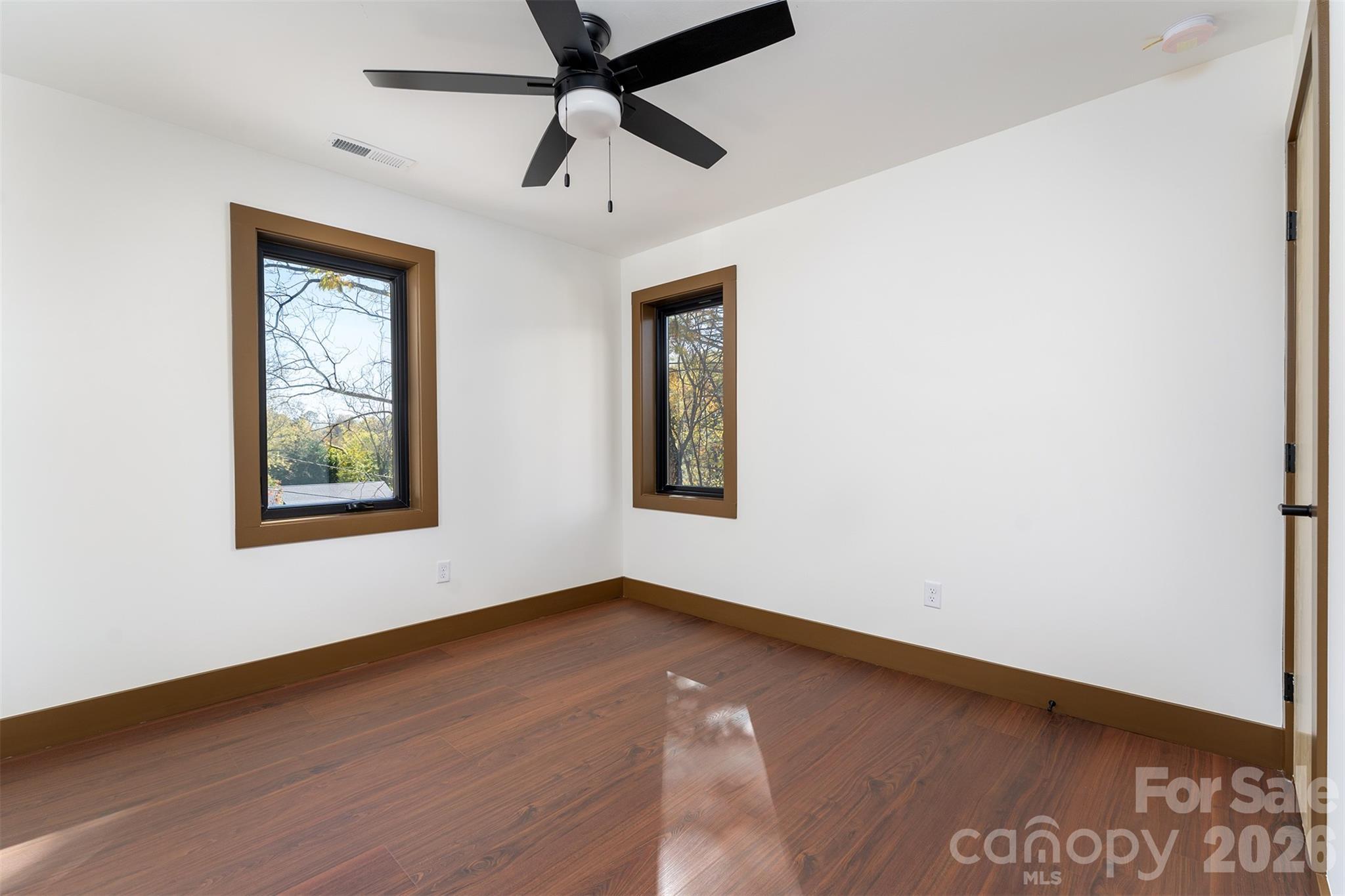 Single Family Residence at 119 N Bear Creek Road, Asheville, photo 22 of 30