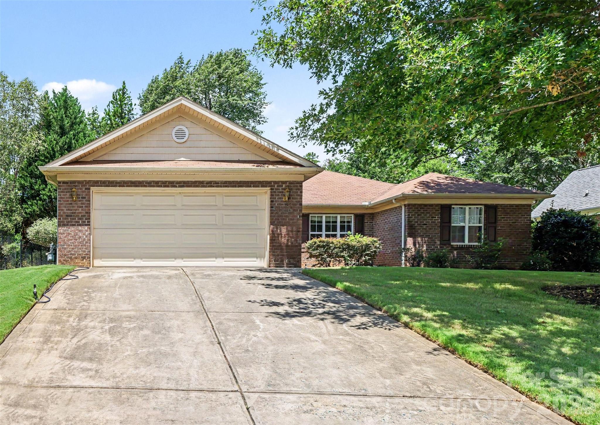 Single Family Residence at 207 Edenshire Court, Indian Trail, photo 2 of 46