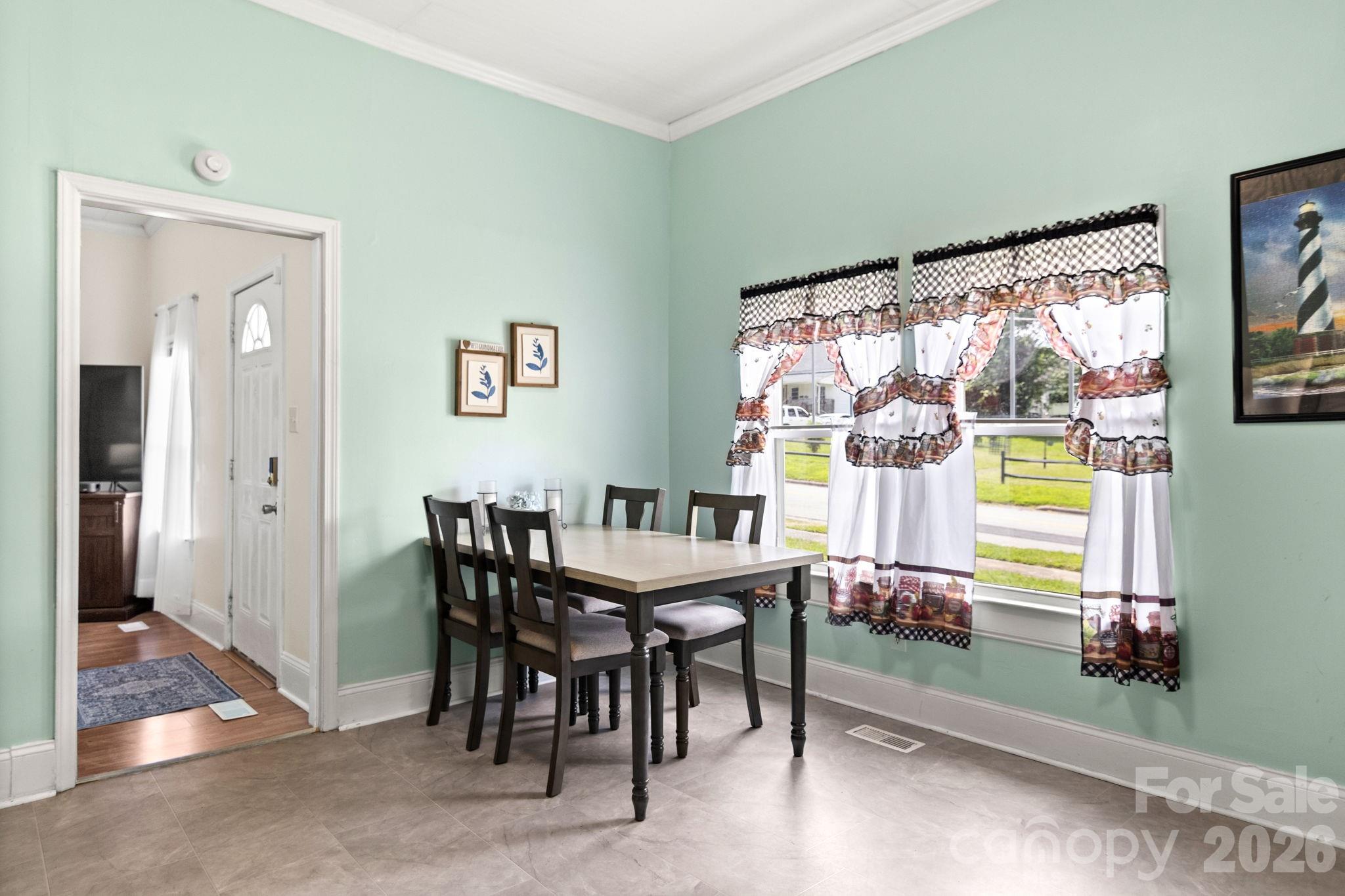 Single Family Residence at 108 Richland Street, Clover, photo 8 of 29