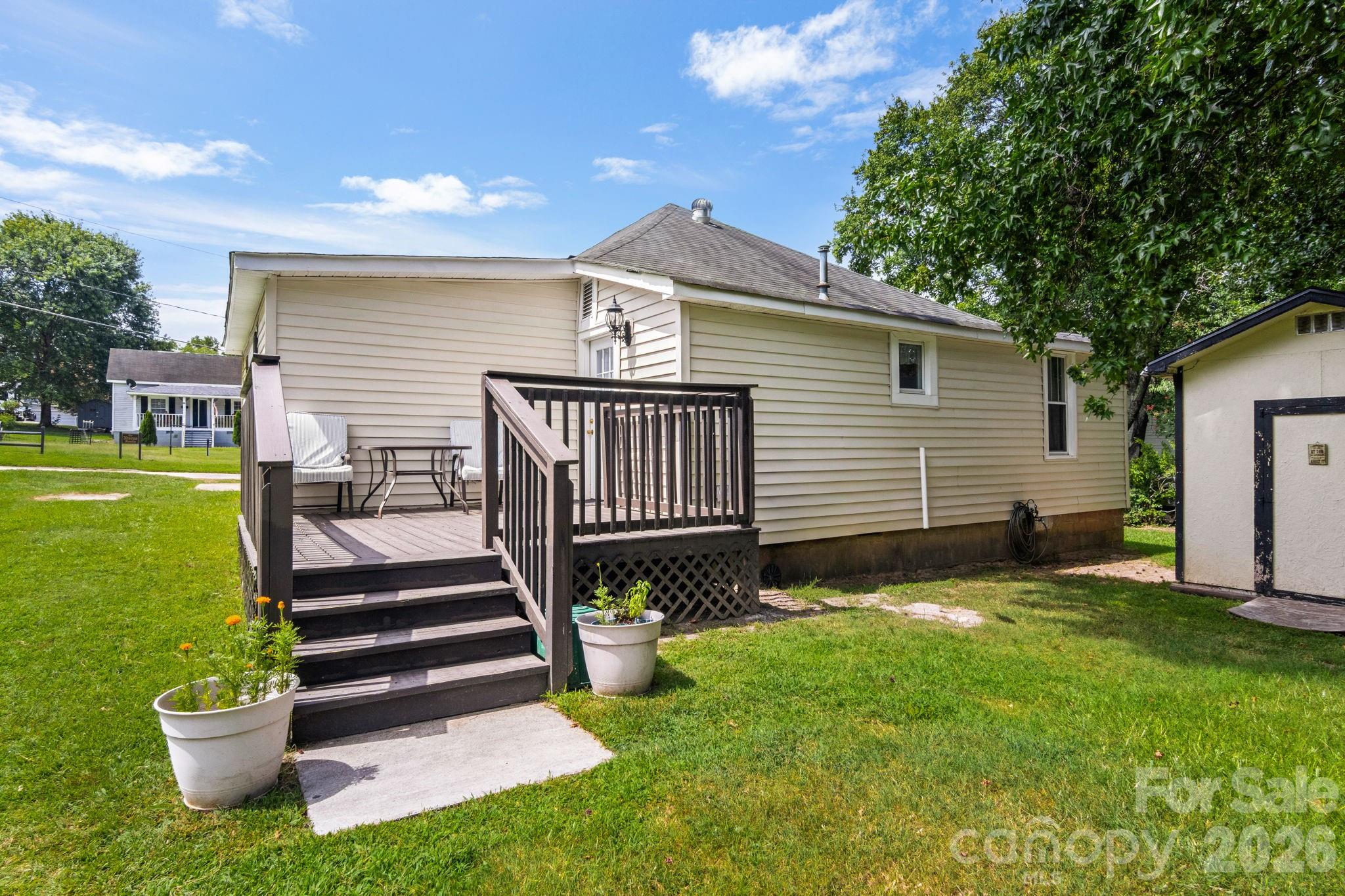 Single Family Residence at 108 Richland Street, Clover, photo 21 of 29