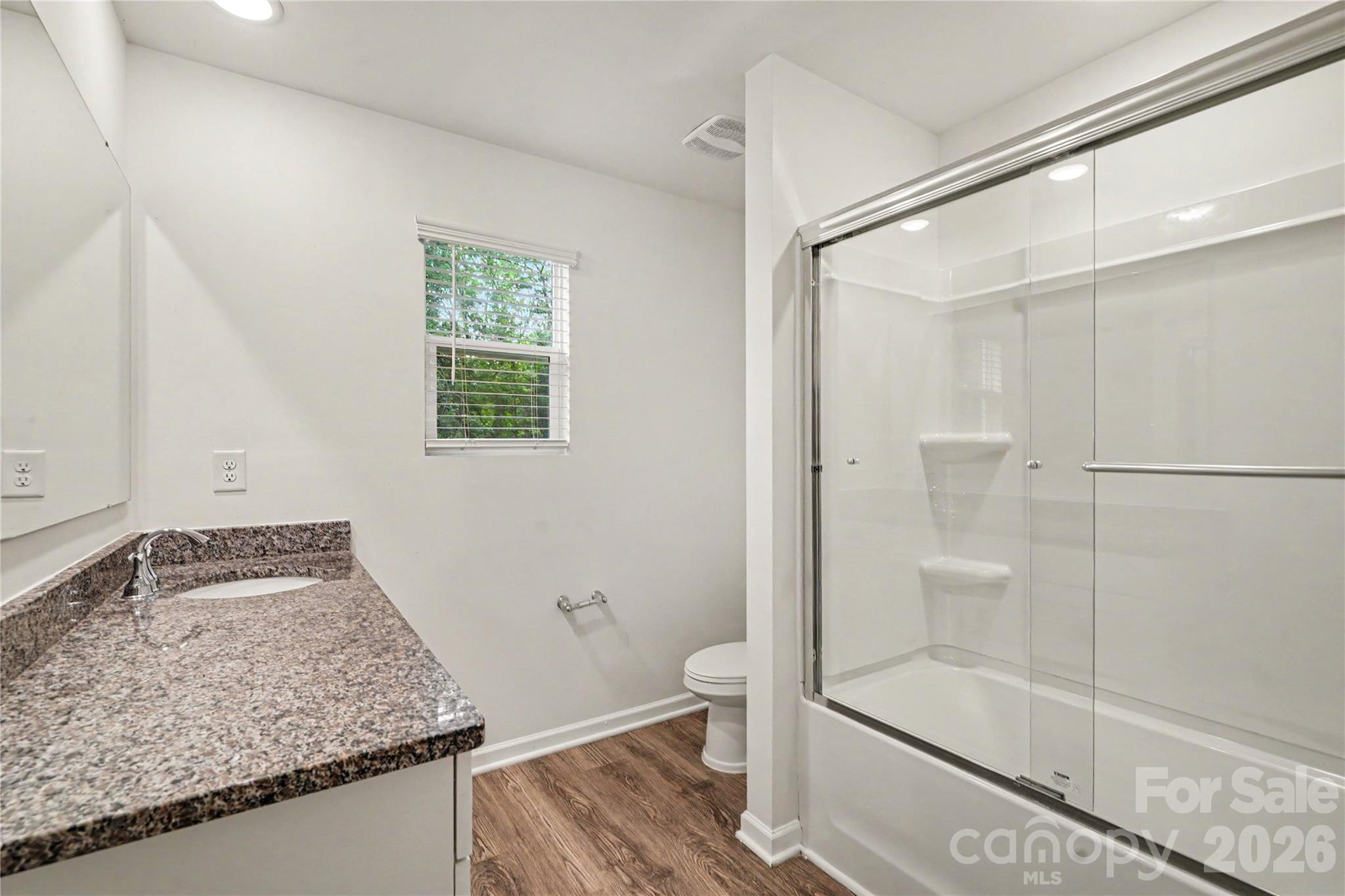 Ensuite - 2231 Beauty Street, Statesville