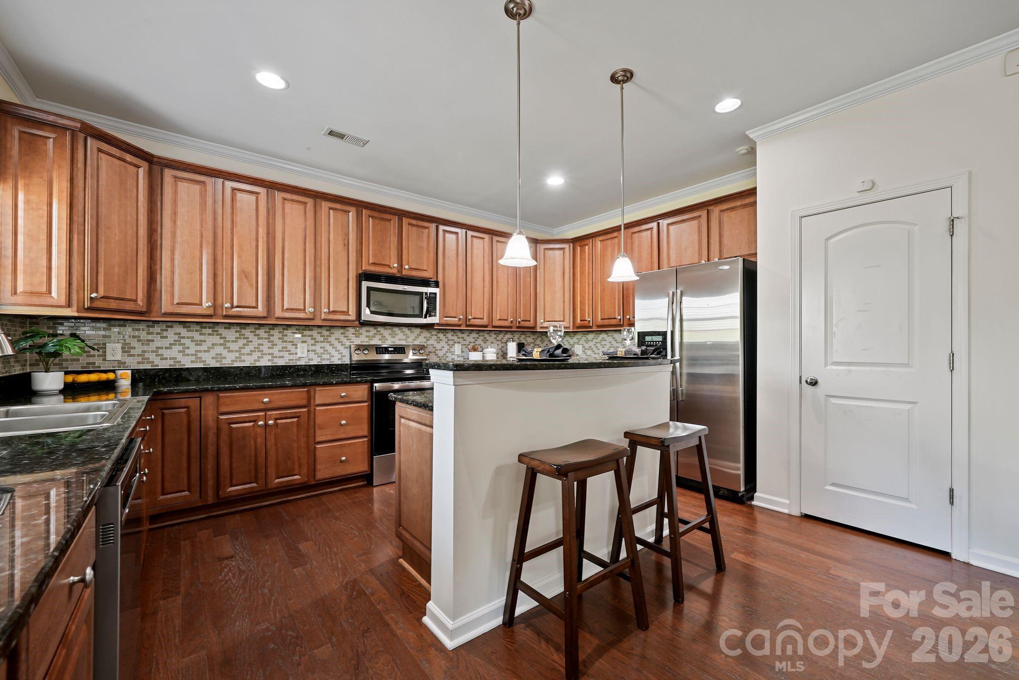 Single Family Residence at 17319 Silas Place Drive, Davidson, photo 12 of 33