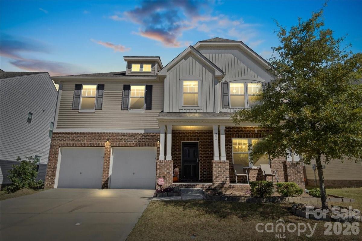 Single Family Residence at 294 Bellingrath Boulevard, Rock Hill, photo 4 of 34