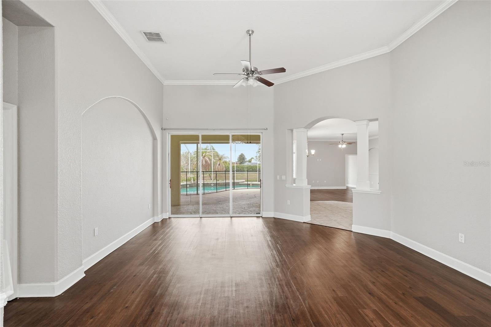 Single Family Residence at 200 LAKE ARIETTA CT, AUBURNDALE, photo 11 of 41