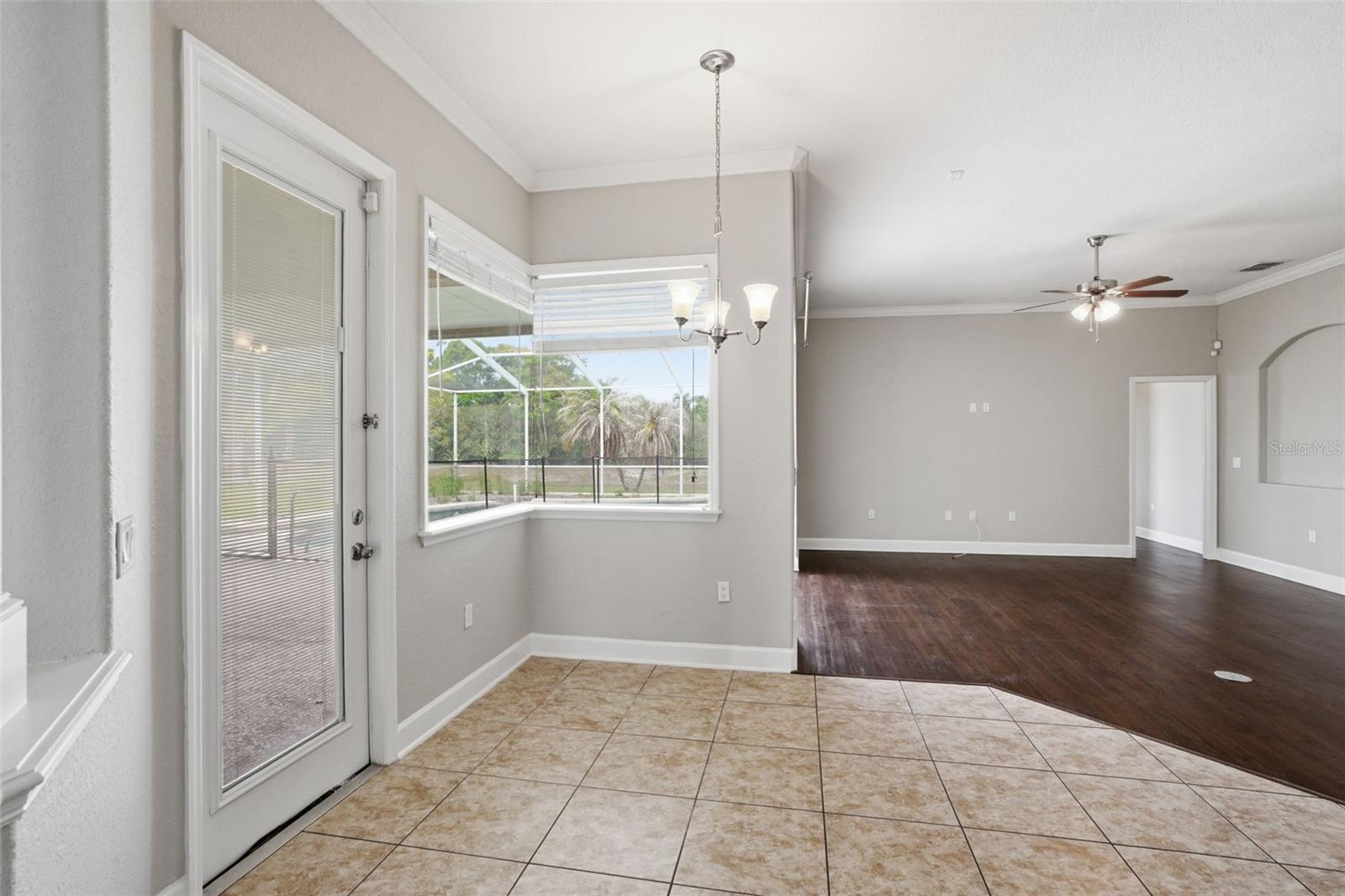 Single Family Residence at 200 LAKE ARIETTA CT, AUBURNDALE, photo 12 of 41