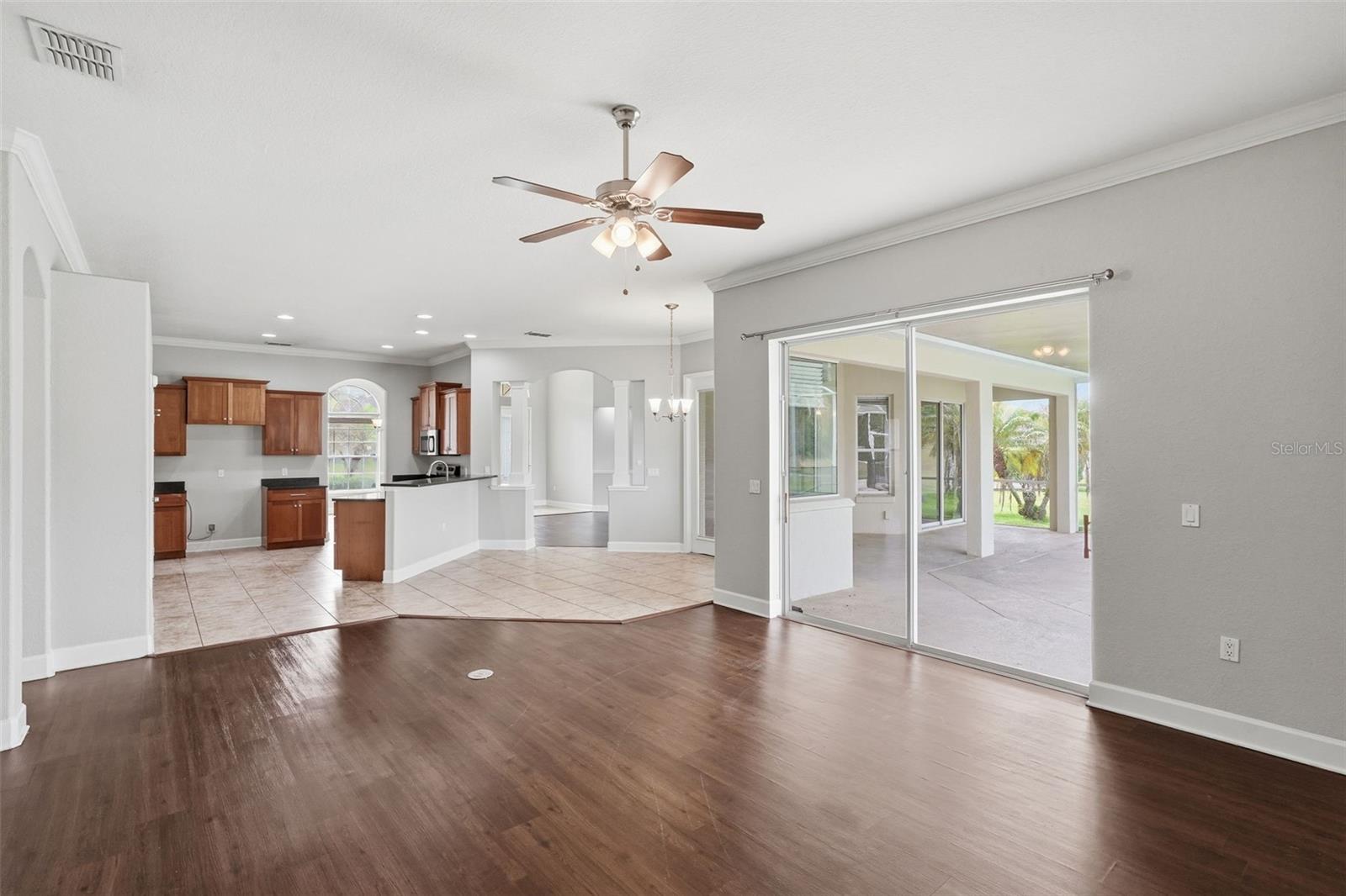 Single Family Residence at 200 LAKE ARIETTA CT, AUBURNDALE, photo 15 of 41