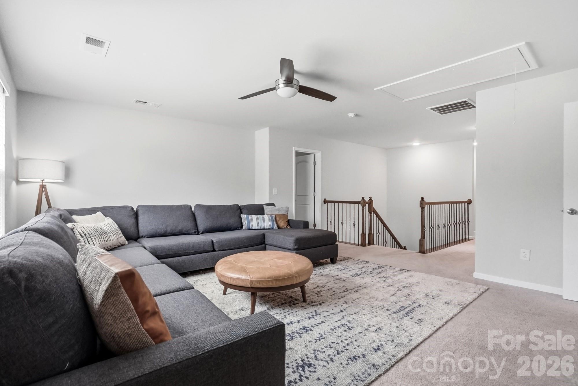 Oversized loft/flex space. Perfect as second living room, media/game room, fitness room, etc. - 2nd floor - 9815 Caledenia Drive, Huntersville