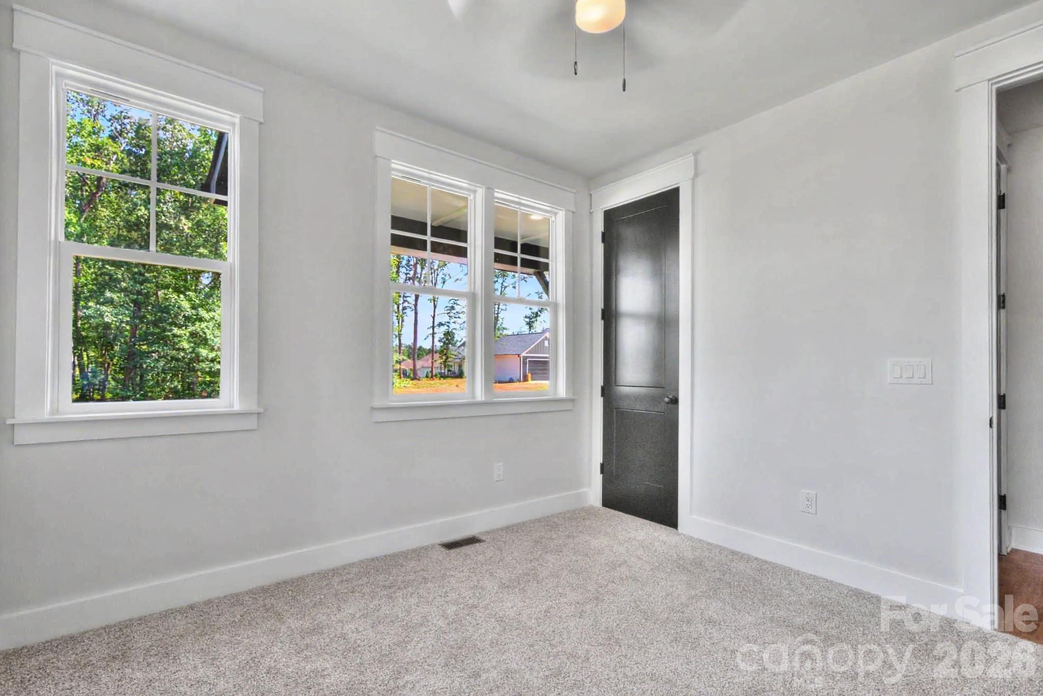 Single Family Residence at 3159 Timber Run Lane, Maiden, photo 9 of 43