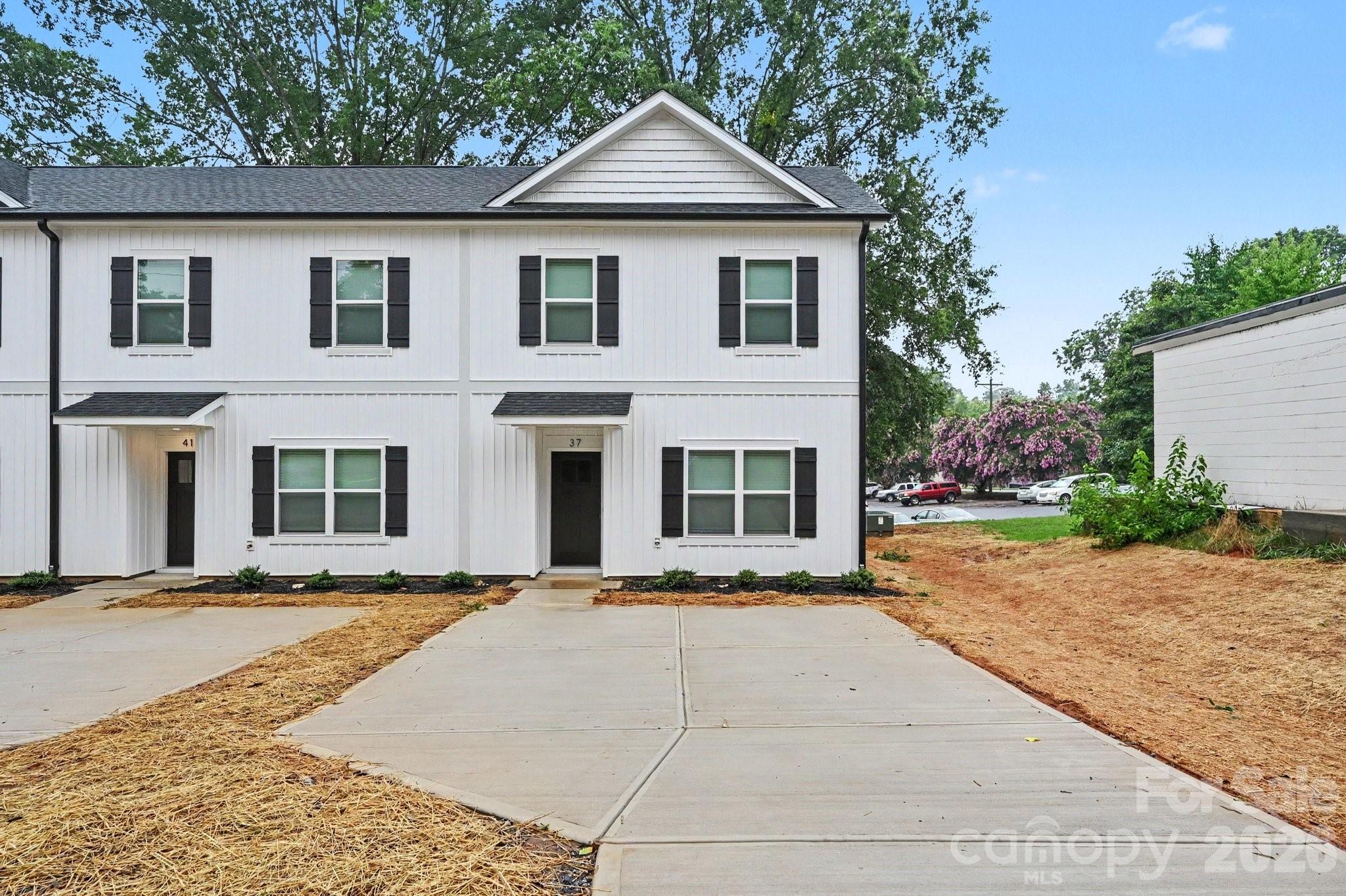 53 E 13th Street