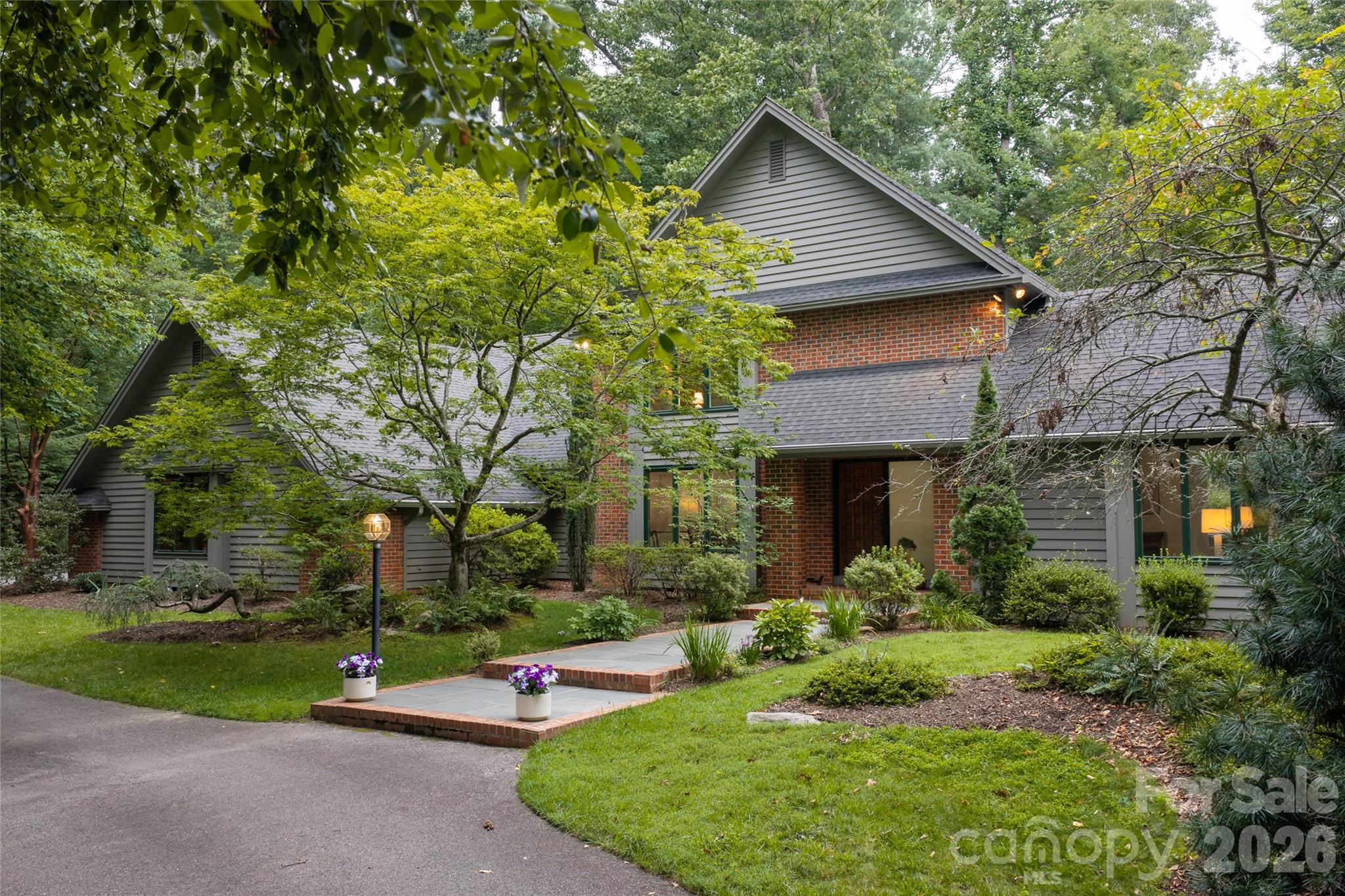 Single Family Residence at 12 Stuyvesant Crescent, Asheville