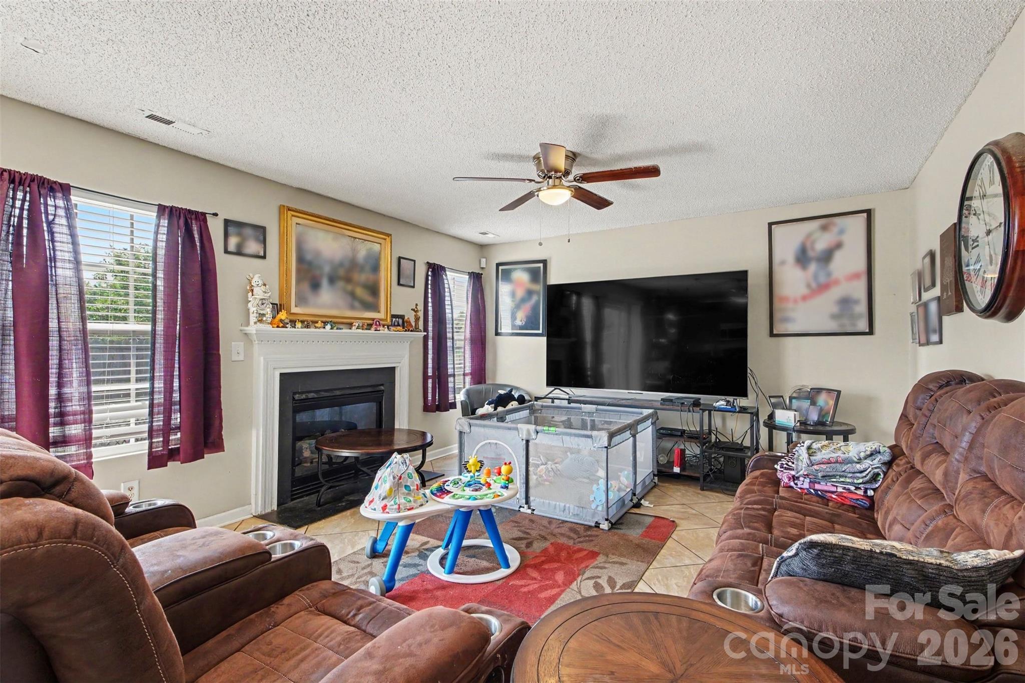 Single Family Residence at 2026 Edenderry Drive, Statesville, photo 6 of 30