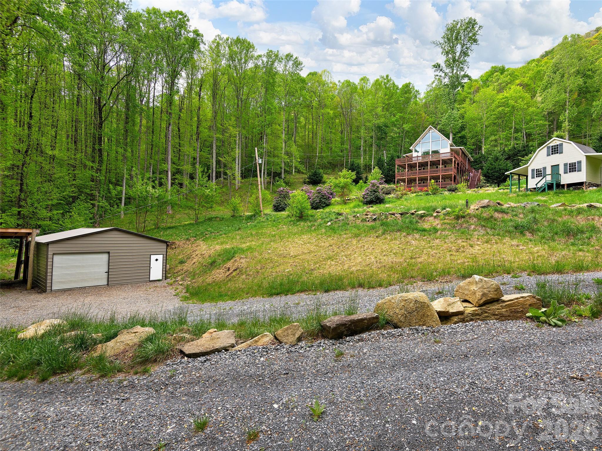 Single Family Residence at 575 Twin Brook Drive, Waynesville, photo 5 of 37