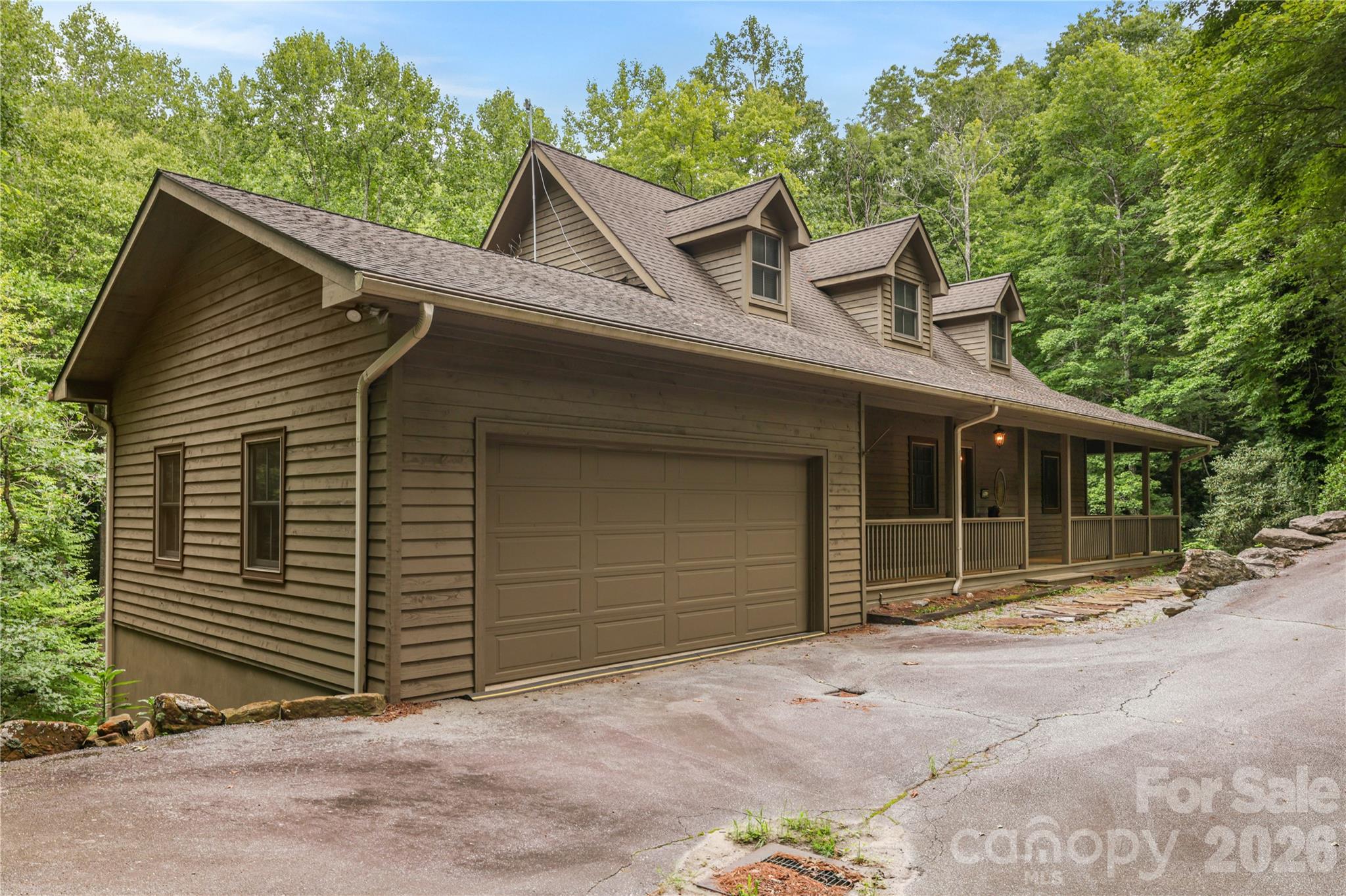 Single Family Residence at 911 Buckberry Drive N, Sapphire, photo 2 of 45