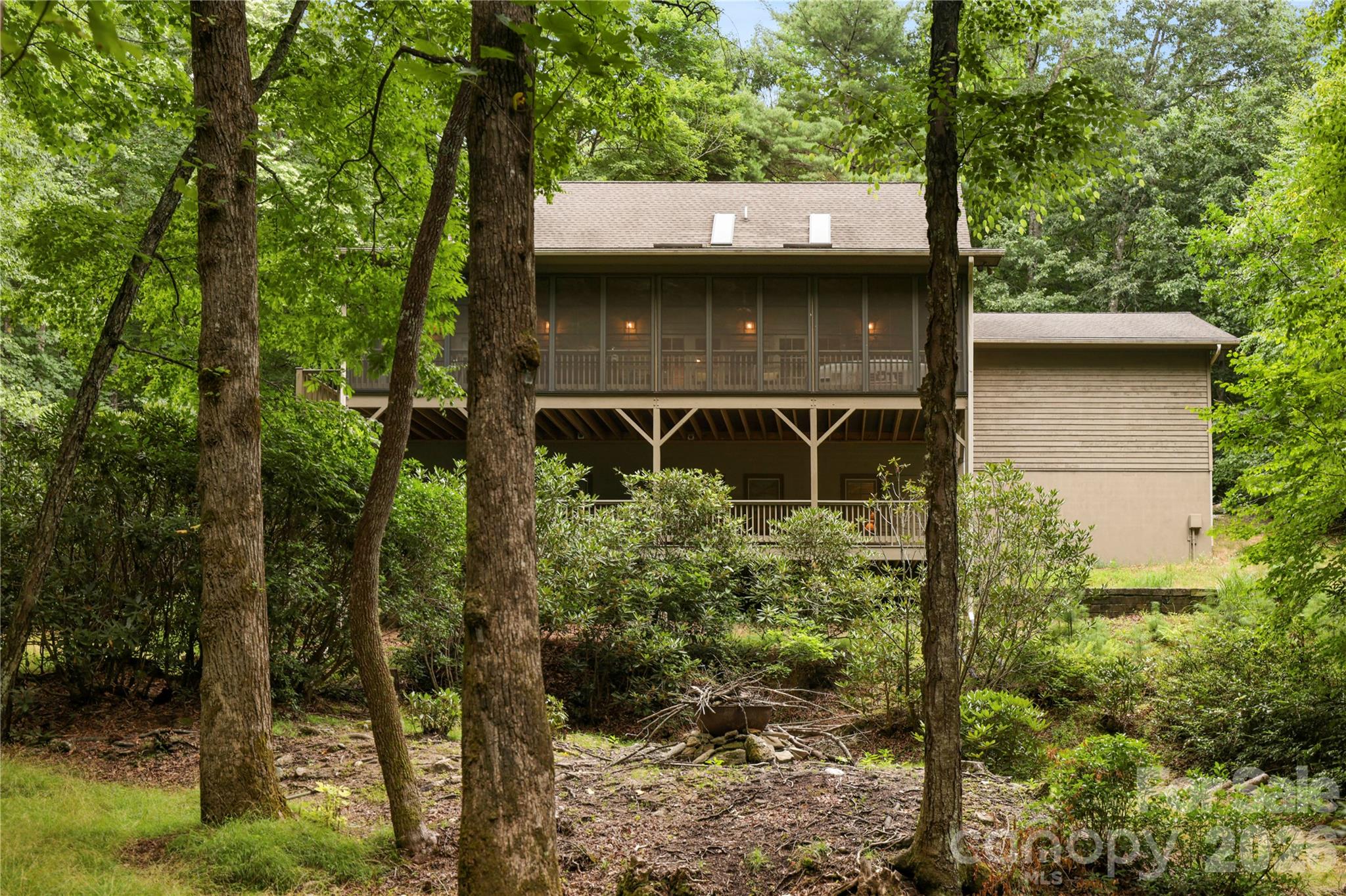 Single Family Residence at 911 Buckberry Drive N, Sapphire, photo 42 of 45