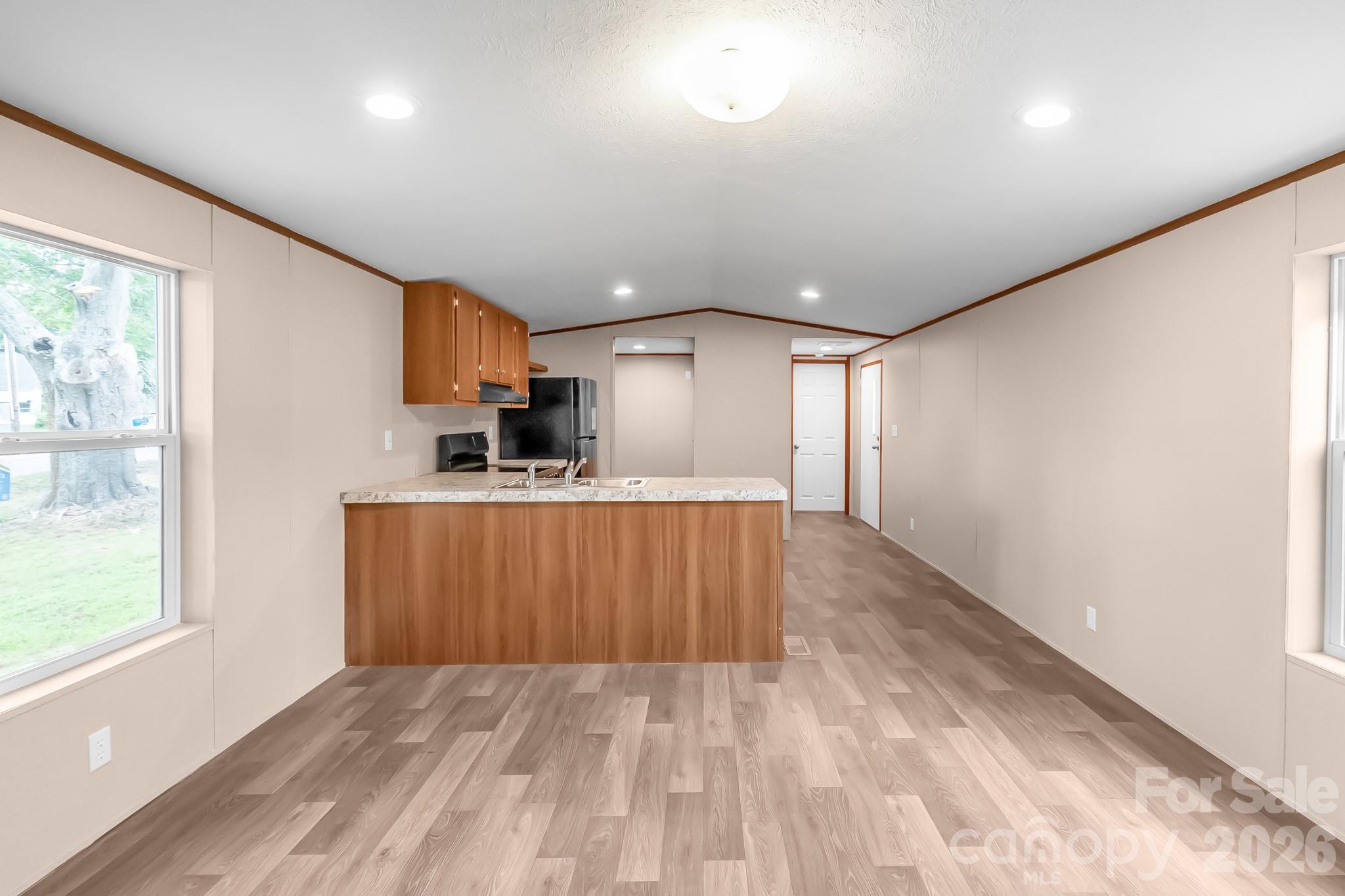 Single Family Residence at 7627 Kershaw Camden Highway, Kershaw, photo 8 of 45
