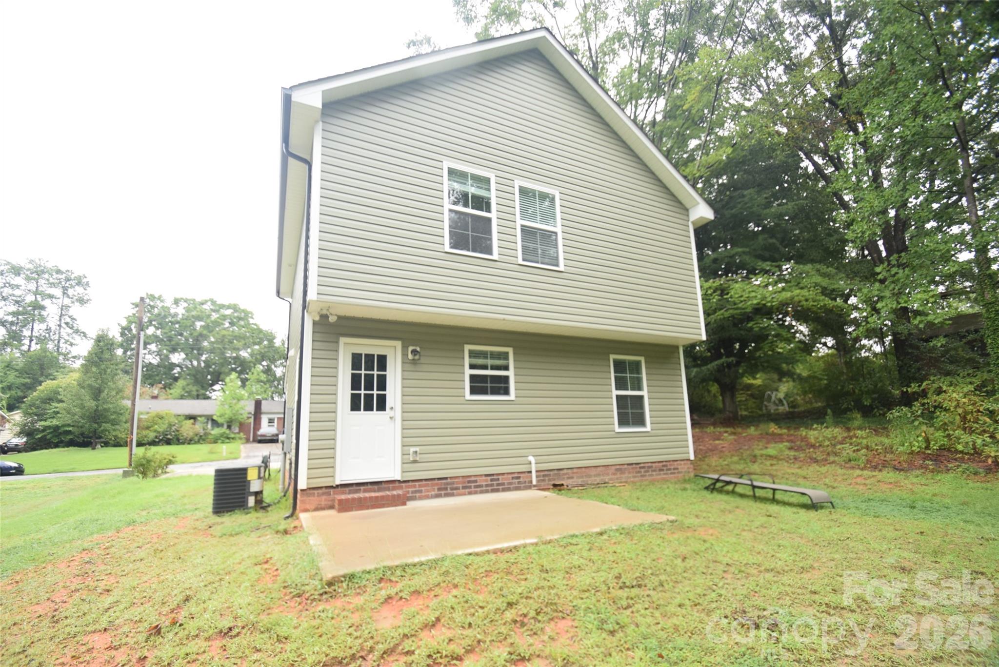 Single Family Residence at 921 Pineridge Street SE, Concord, photo 14 of 16