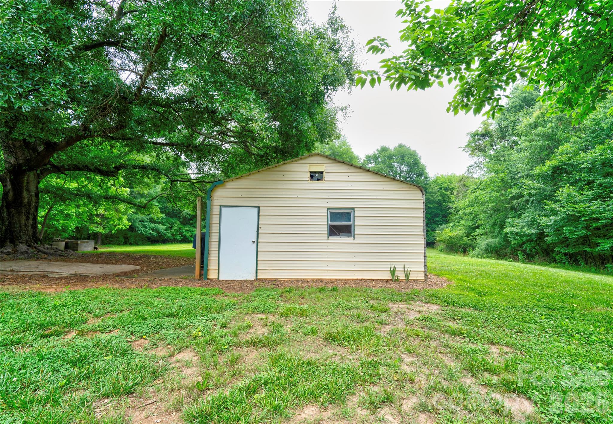 Outbuilding - 1726 Metcalf Road, Shelby