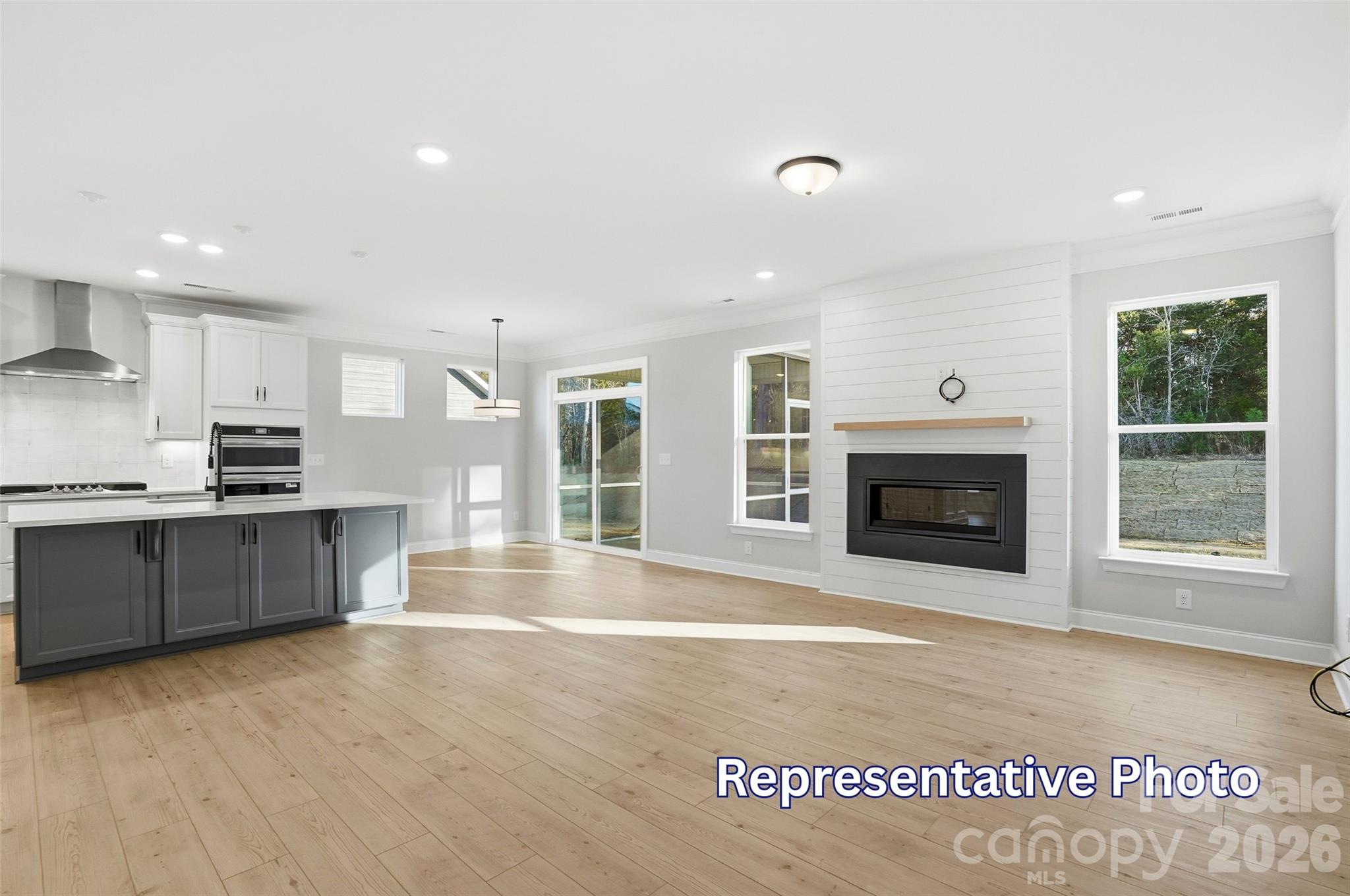 Single Family Residence at 1067 Tradition Club Street, York, photo 11 of 37