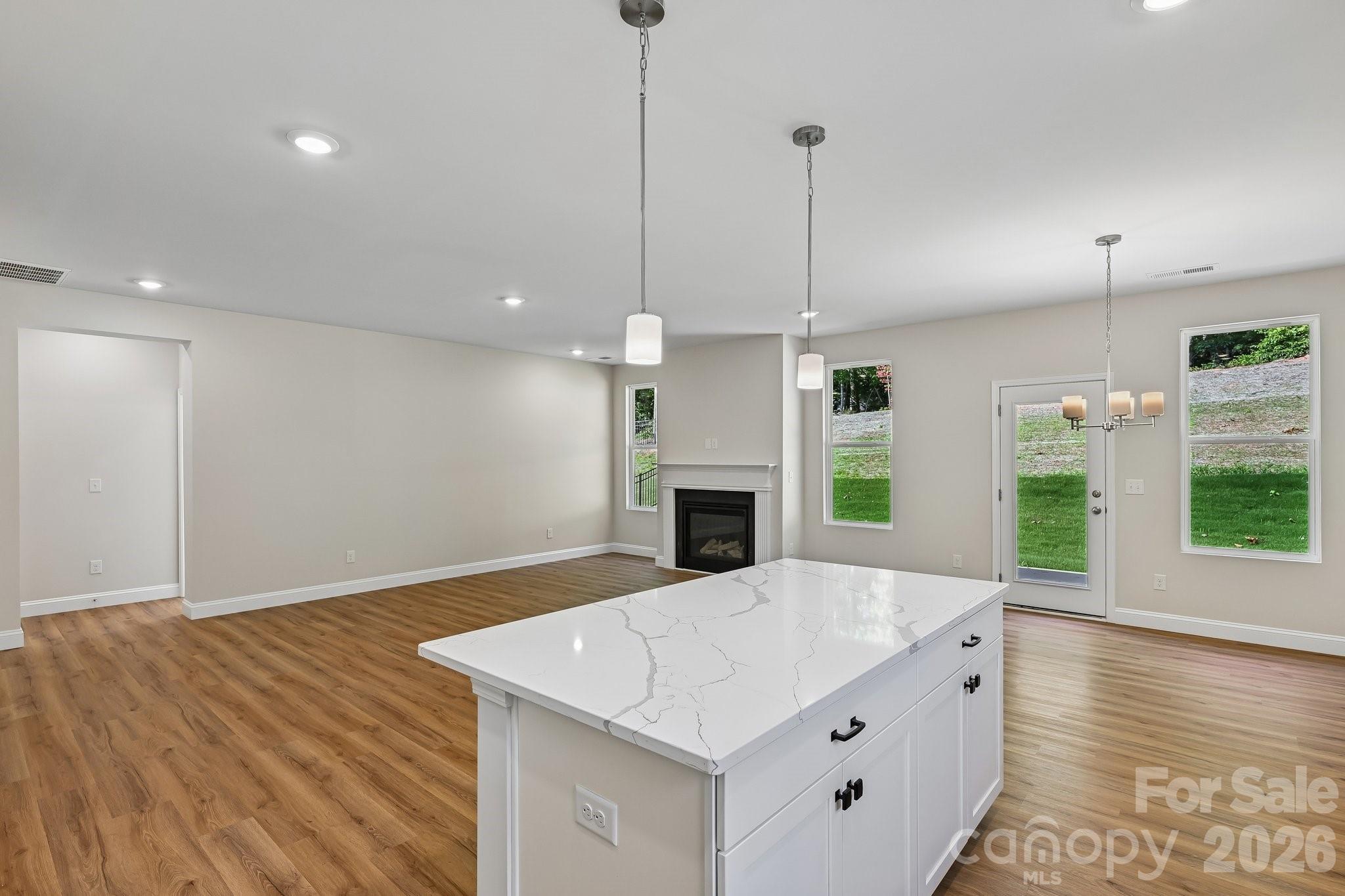 Single Family Residence at 534 Tates Trail, Gastonia, photo 3 of 27
