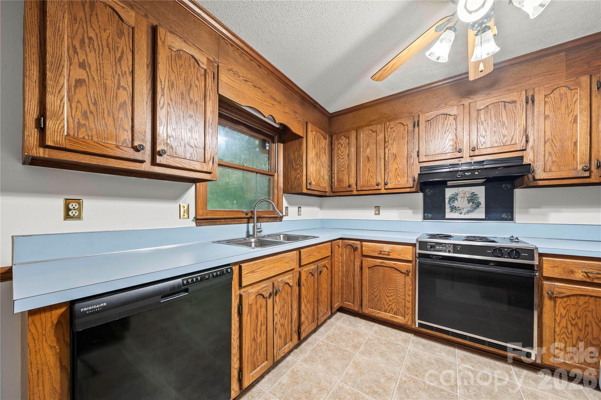 Single Family Residence at 101 Magnolia Drive, Mount Holly, photo 17 of 32