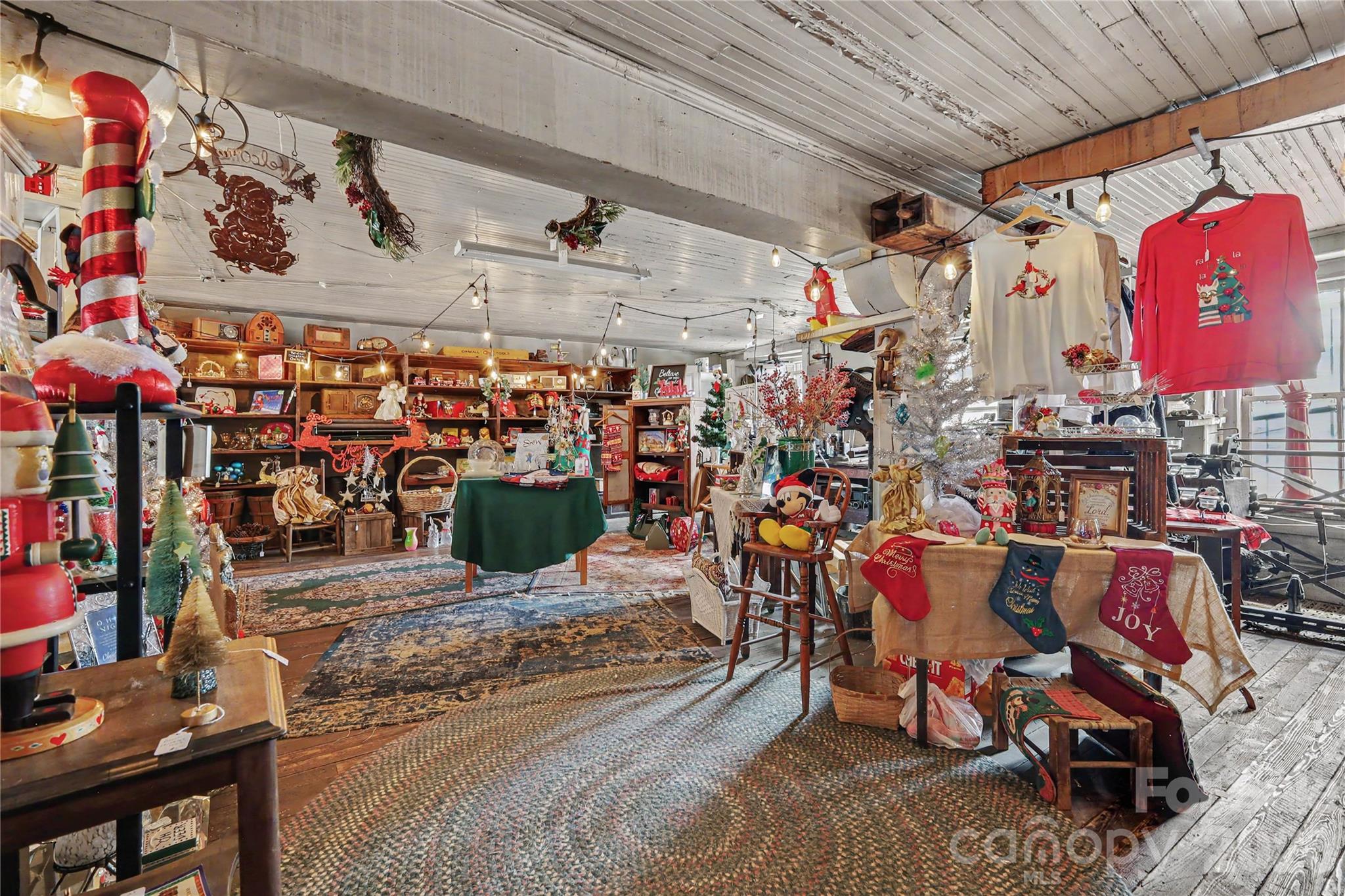 Mezzanine space - 111-115 N Main Street, Mooresville