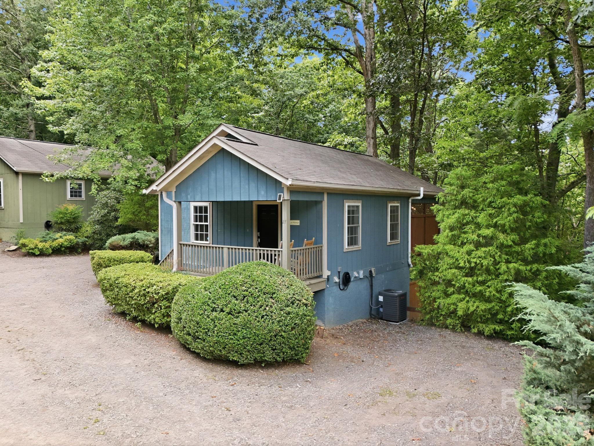 27 Brown Rd - 27,29 & 31 A/B Brown Road, Asheville