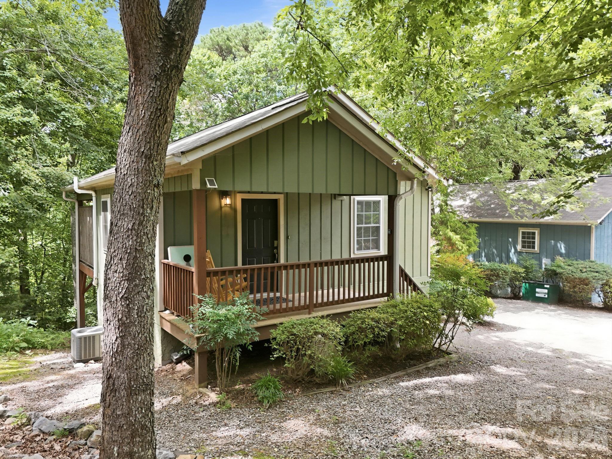 29 Brown Rd - 27,29 & 31 A/B Brown Road, Asheville