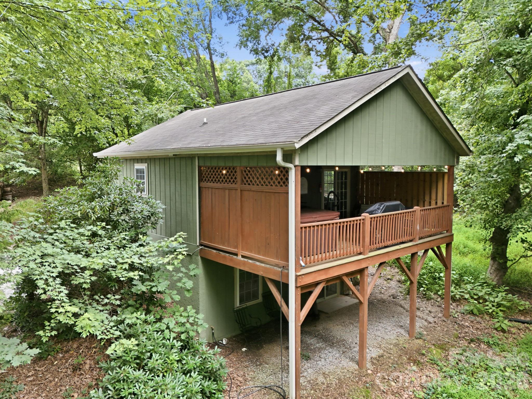 29 Brown Rd - 27,29 & 31 A/B Brown Road, Asheville