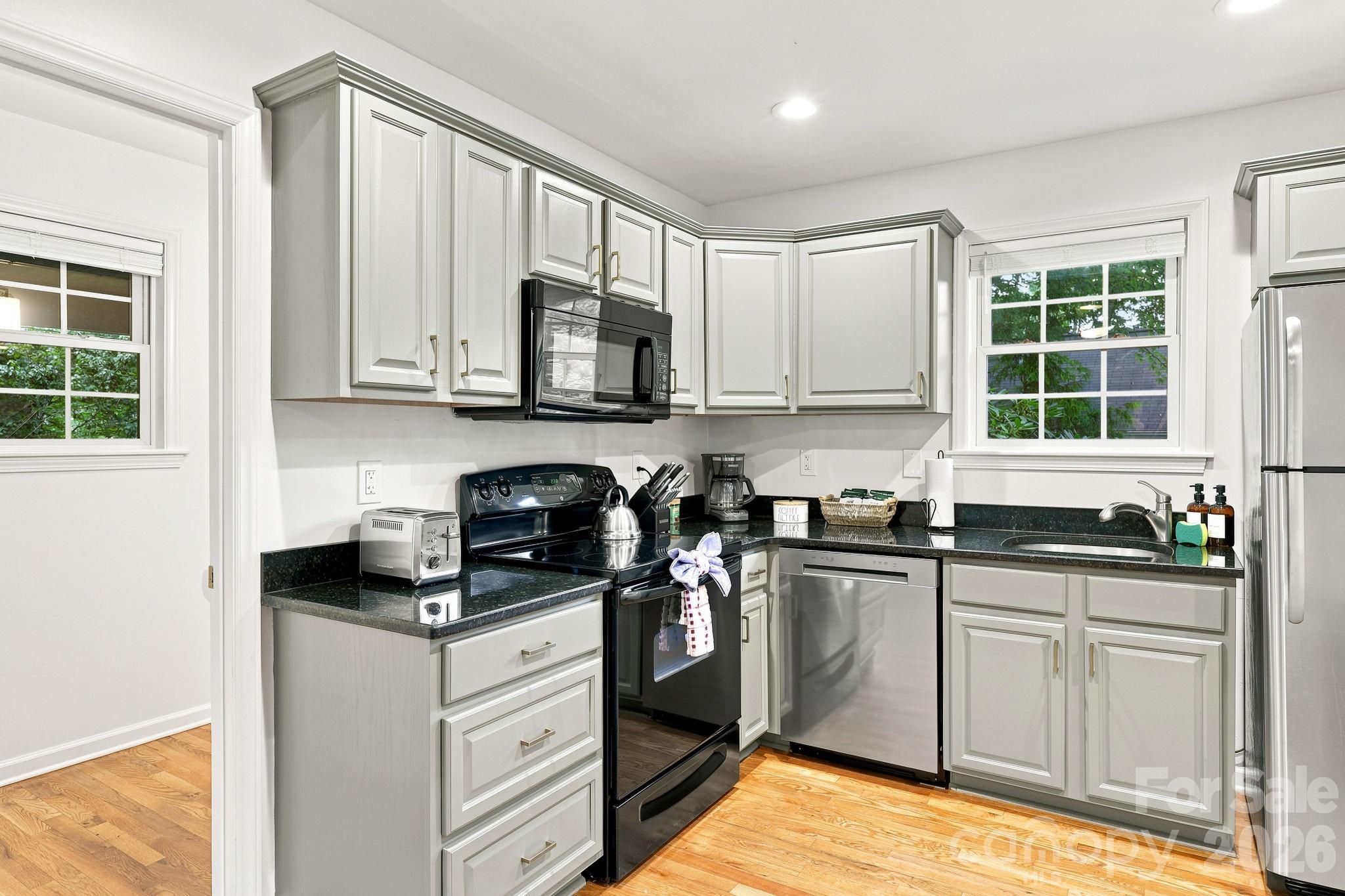 29 Brown Rd - 27,29 & 31 A/B Brown Road, Asheville