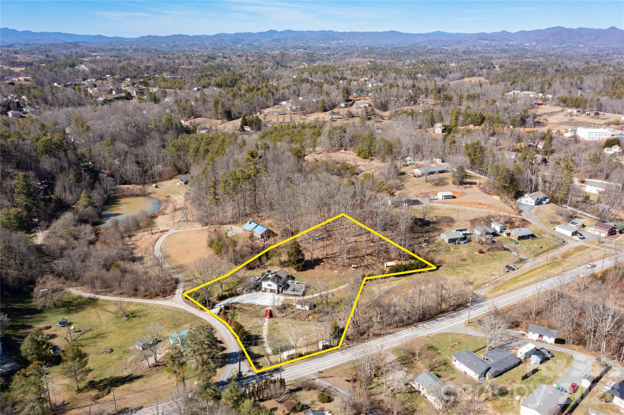 Single Family Residence at 5 Northlake Drive, Weaverville, photo 19 of 48
