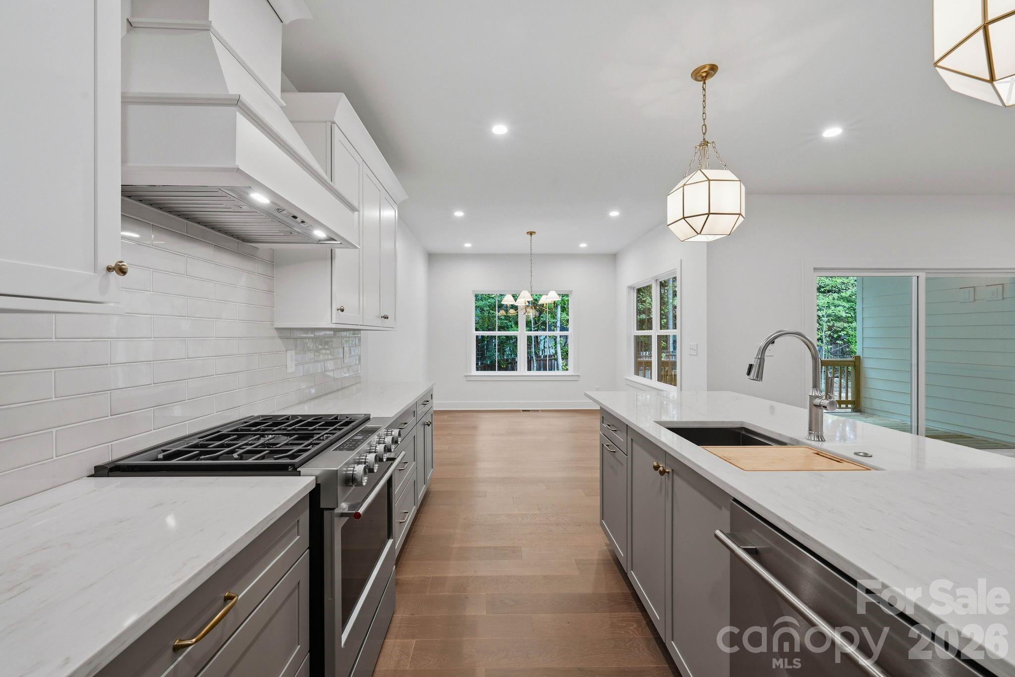 Kitchen. - 2311 Chateau Court, Matthews