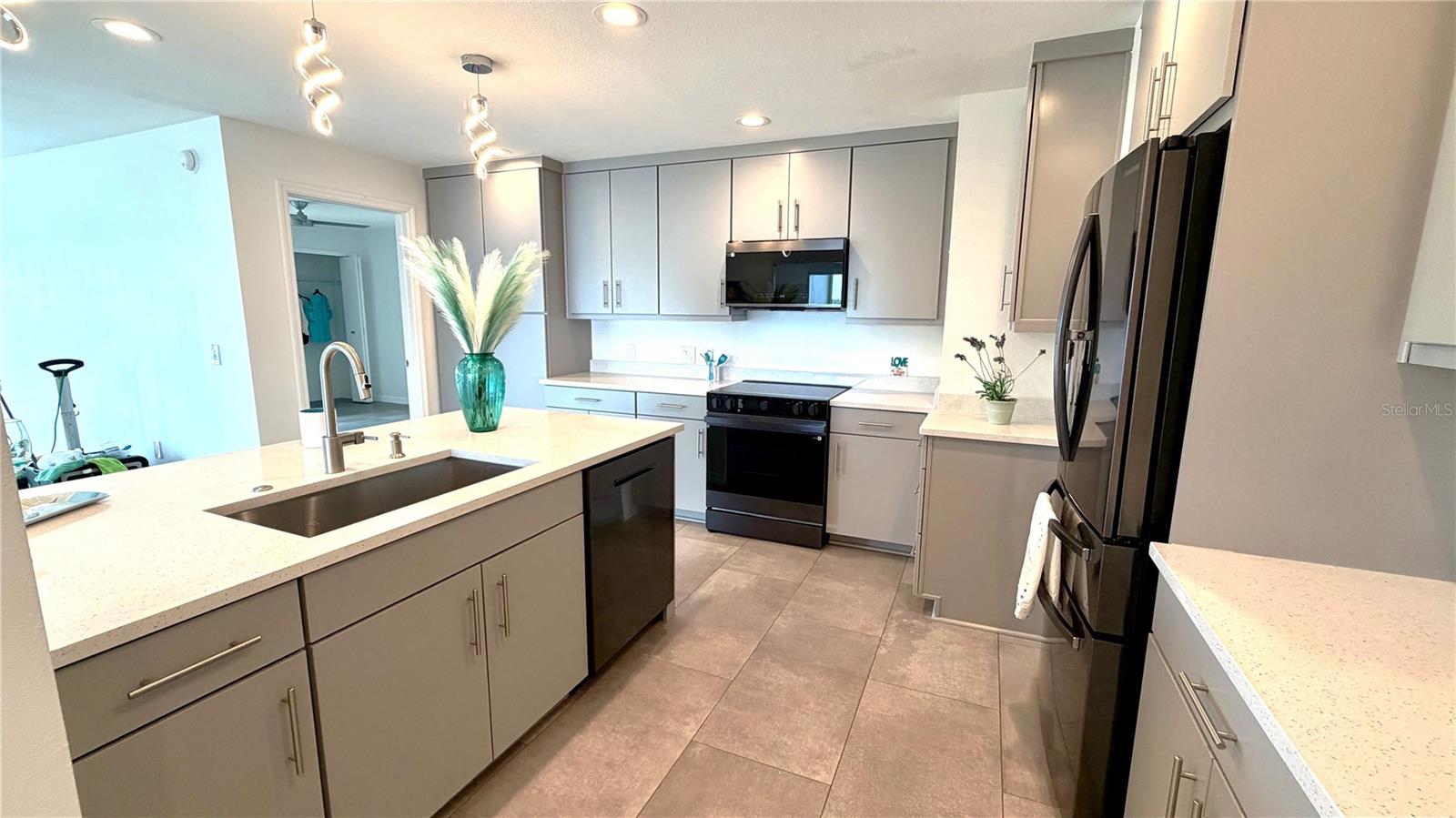 Quartz Countertops - 243 MARINER DR #243, TARPON SPRINGS