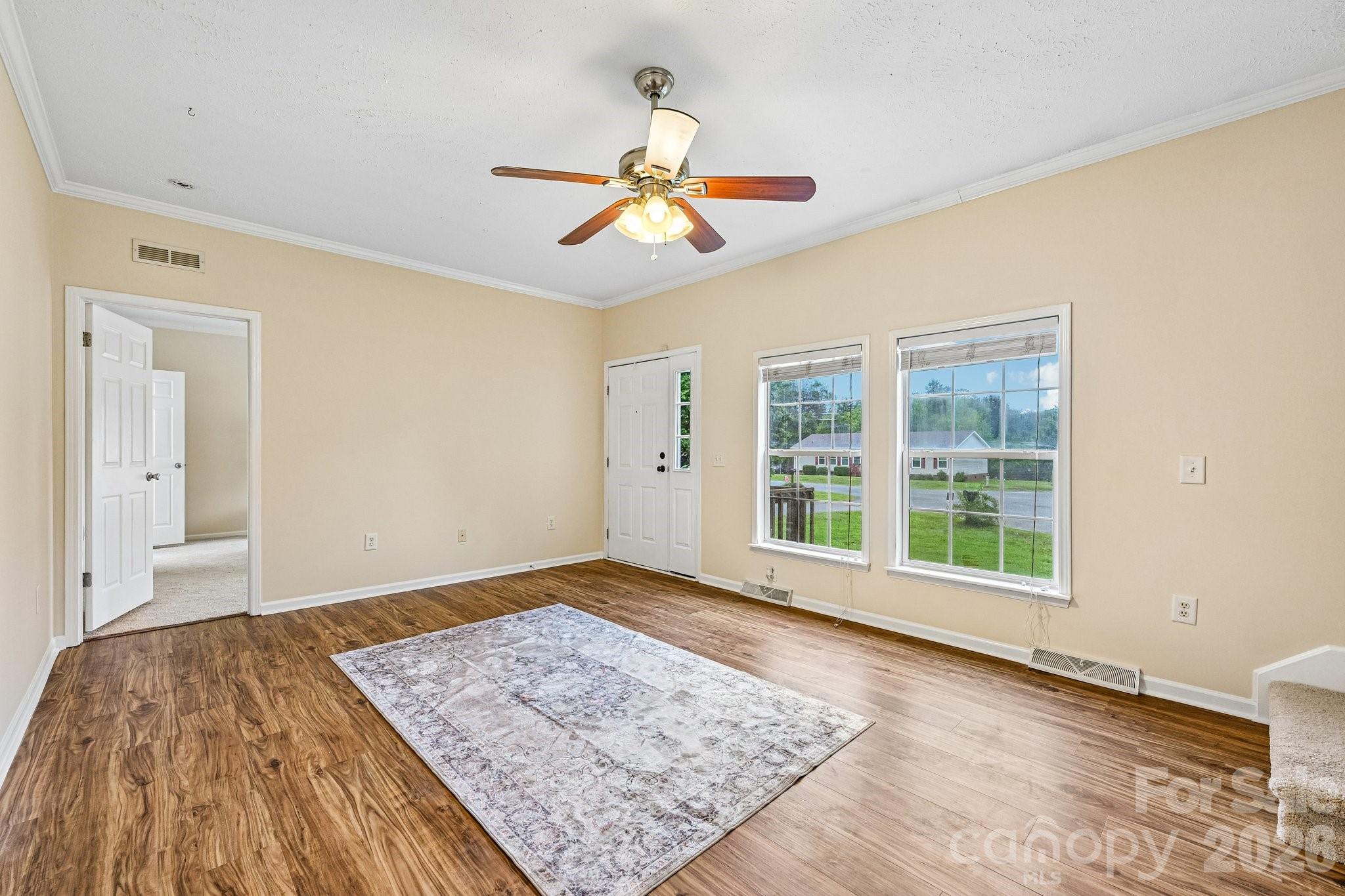 Single Family Residence at 108 Grand Acres Lane, Maiden, photo 5 of 39