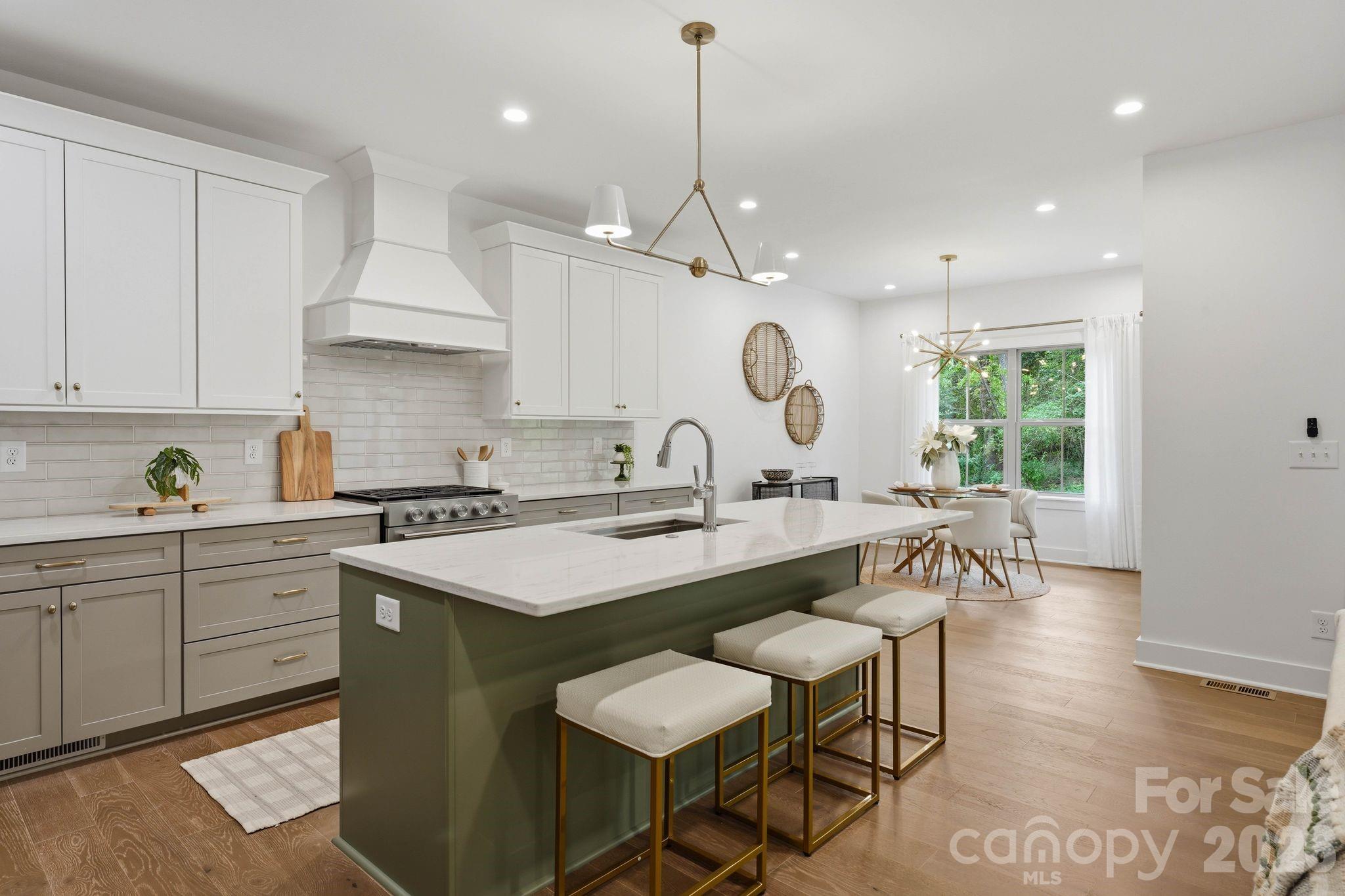 Kitchen. - 2315 Chateau Court, Matthews