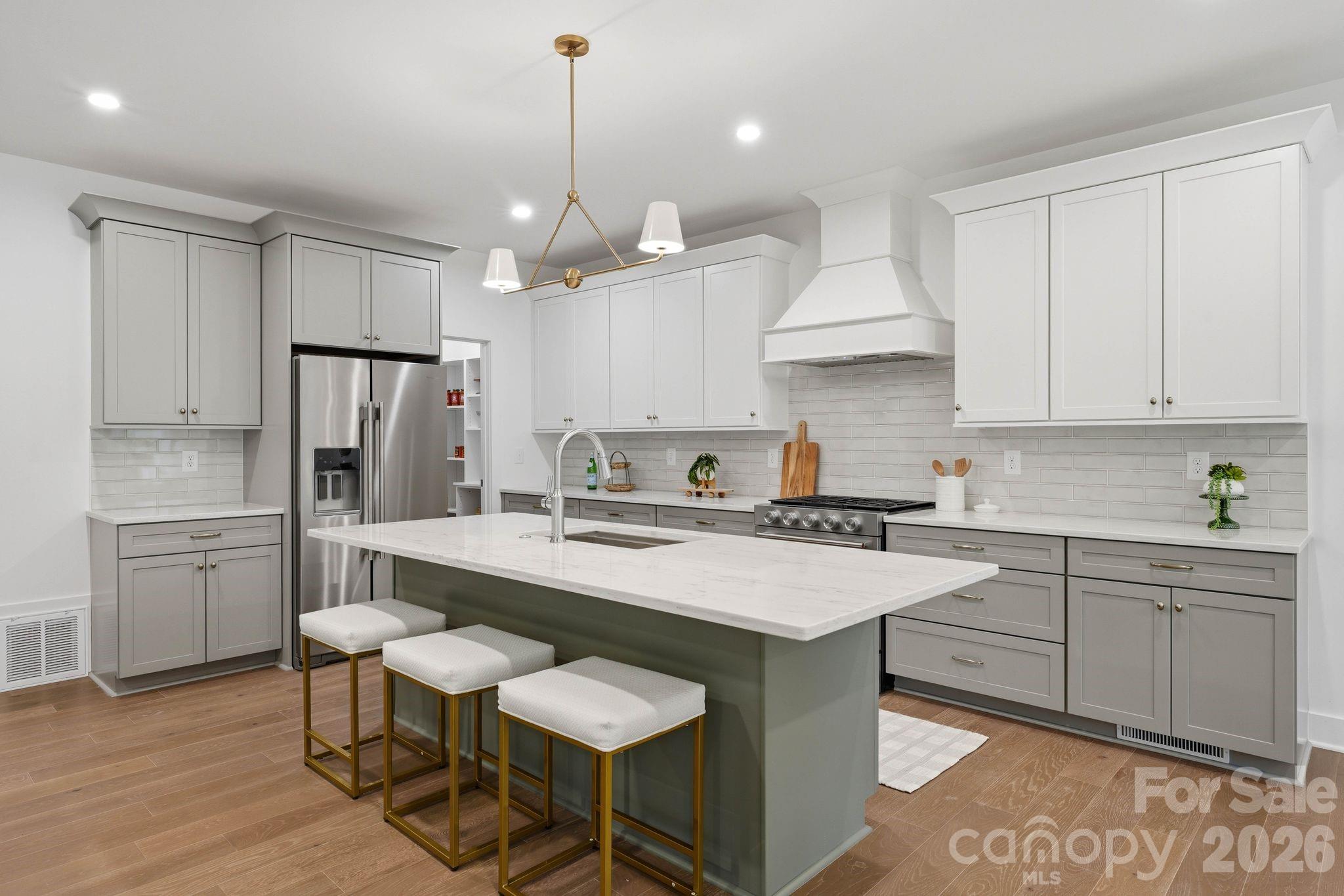 Kitchen. - 2315 Chateau Court, Matthews