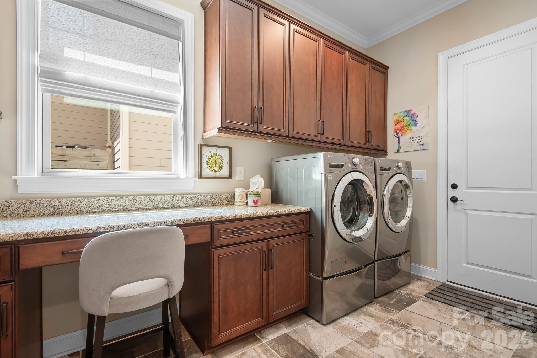 Single Family Residence at 7142 Hanging Rock Court, Denver, photo 25 of 46