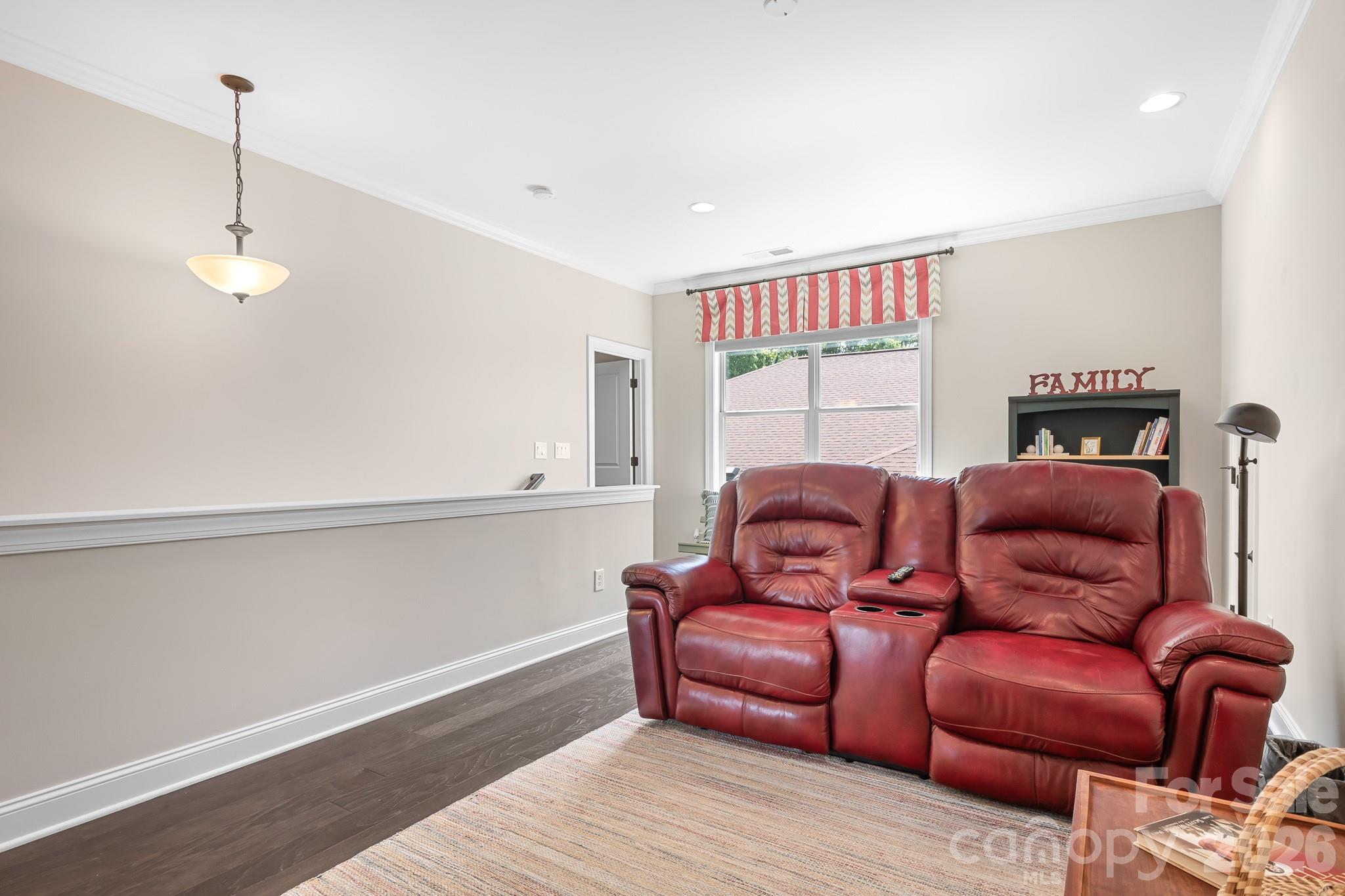 Single Family Residence at 7142 Hanging Rock Court, Denver, photo 27 of 46