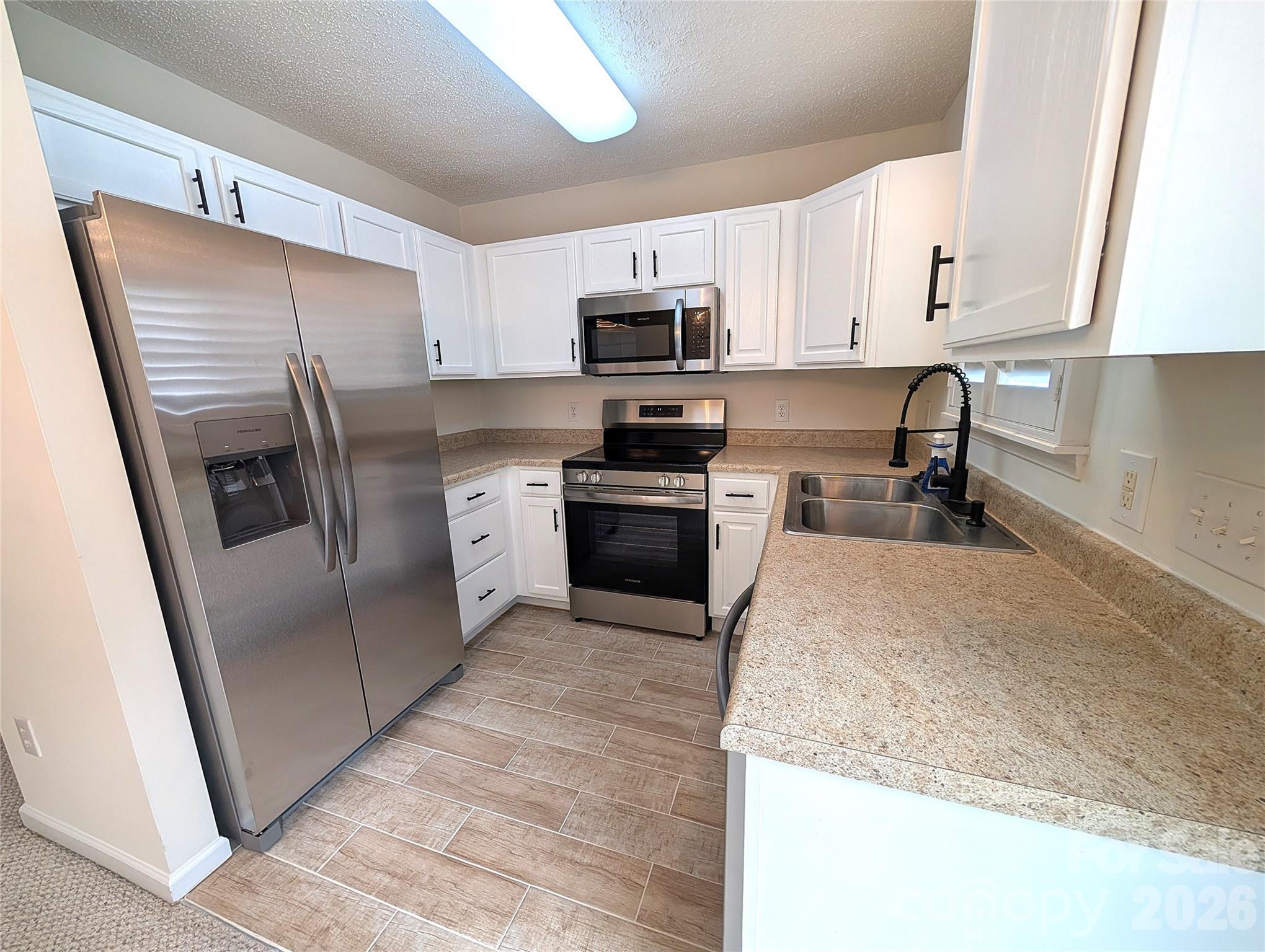 Kitchen - 417 Scarlett Lane, Fort Mill