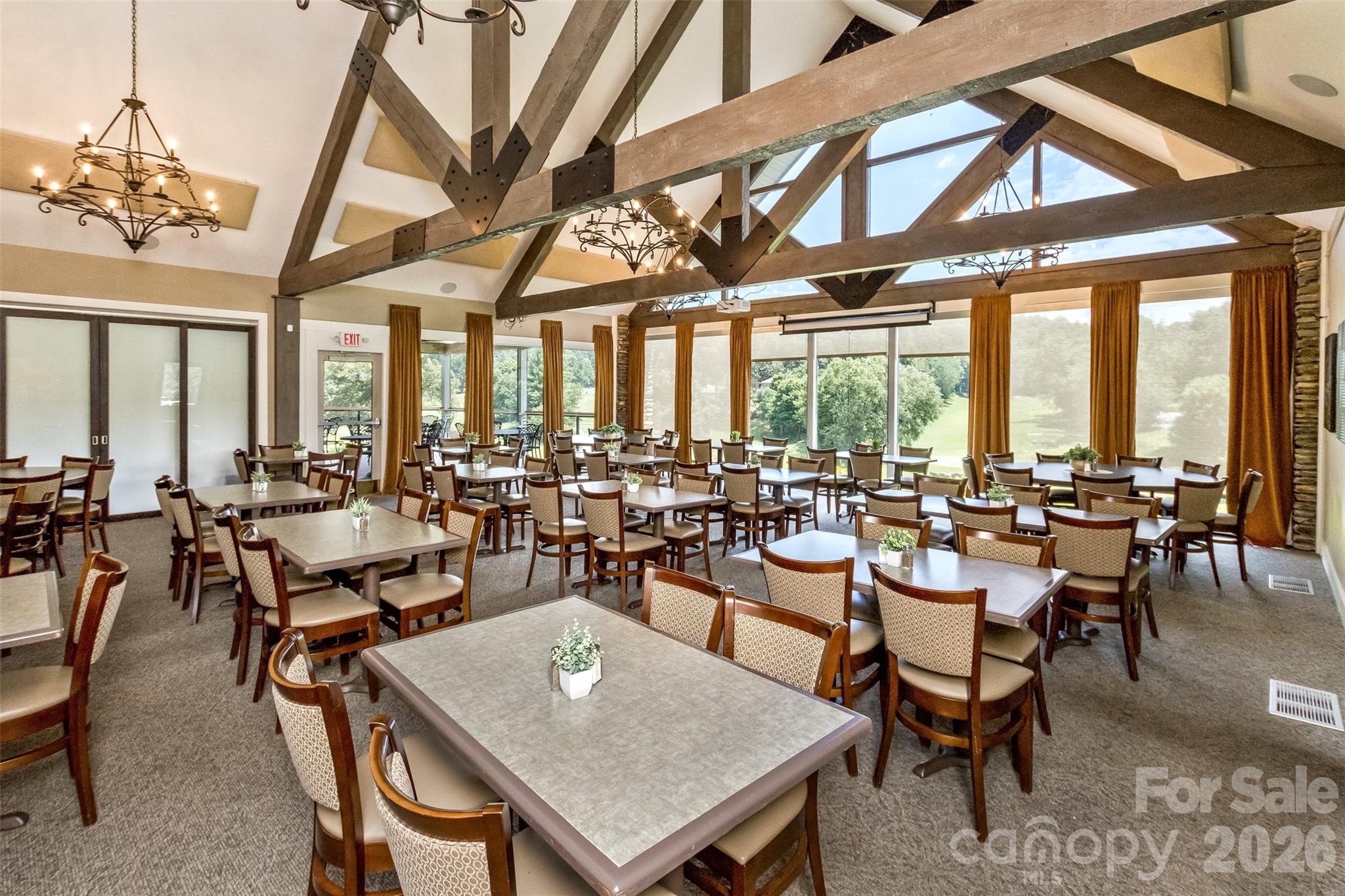 Dining - 100 Titleist Way, Hendersonville