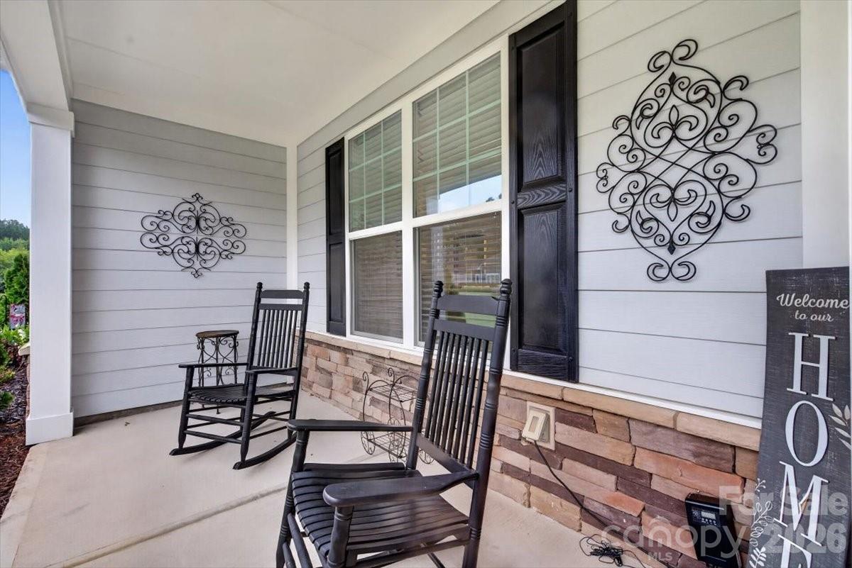 Single Family Residence at 10515 Sweethaven Lane, Harrisburg, photo 5 of 48