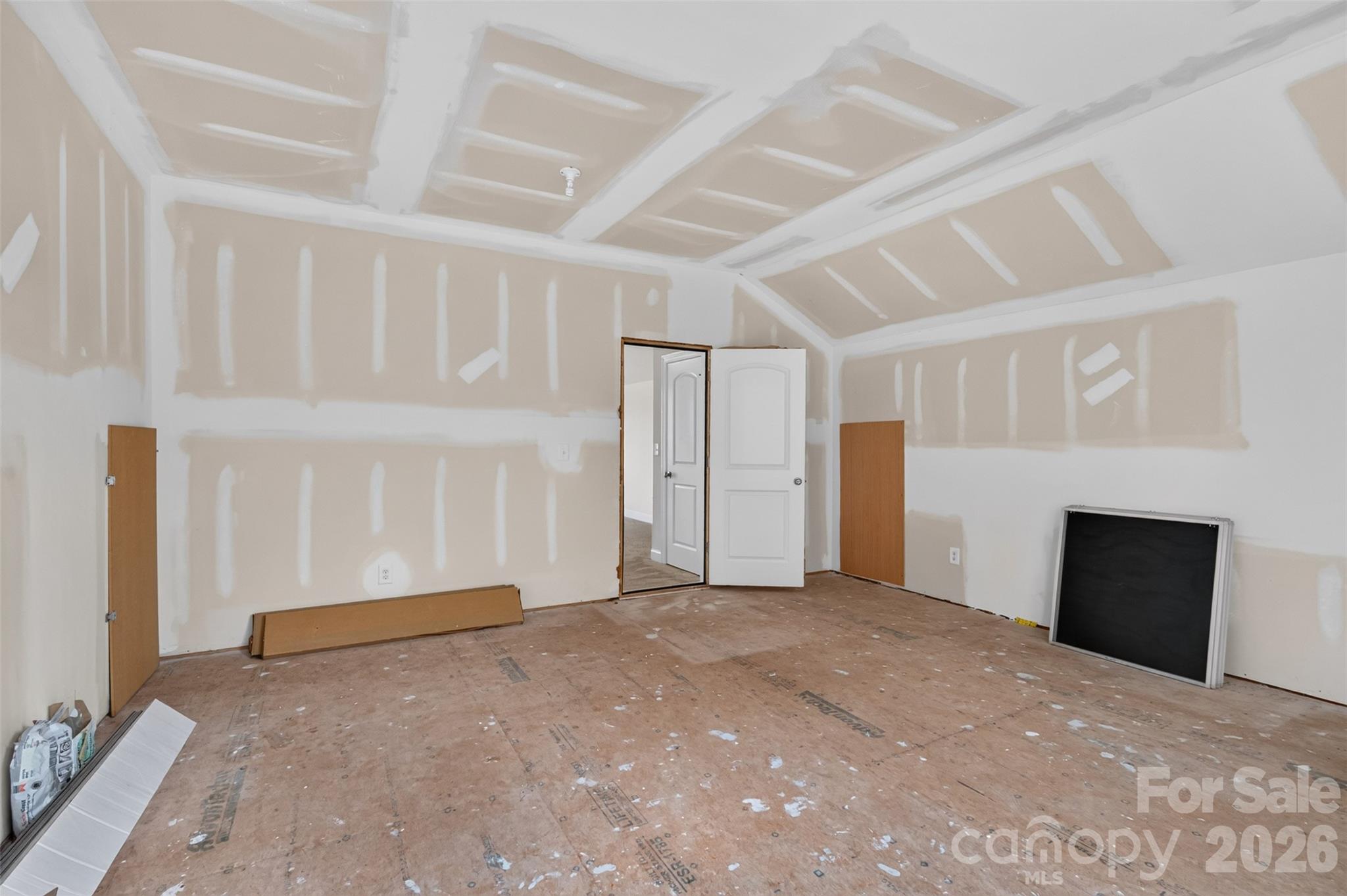 310 sq ft of unfinished upstairs room - 127 Johnson Manor Street, Mooresville