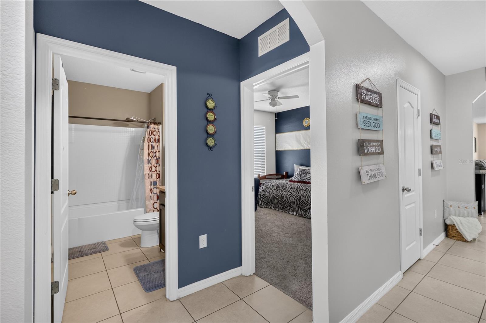 Single Family Residence at 248 LUDISIA LOOP, DAVENPORT, photo 5 of 59