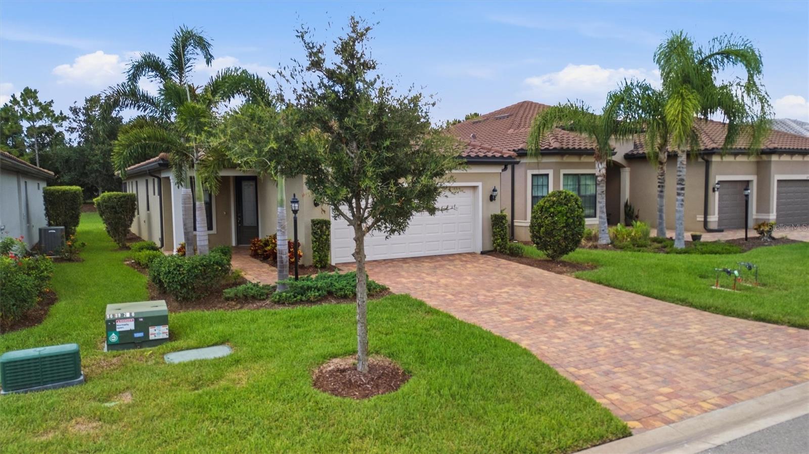 Single Family Residence at 6713 ALSTEAD CIR, BRADENTON, photo 6 of 65